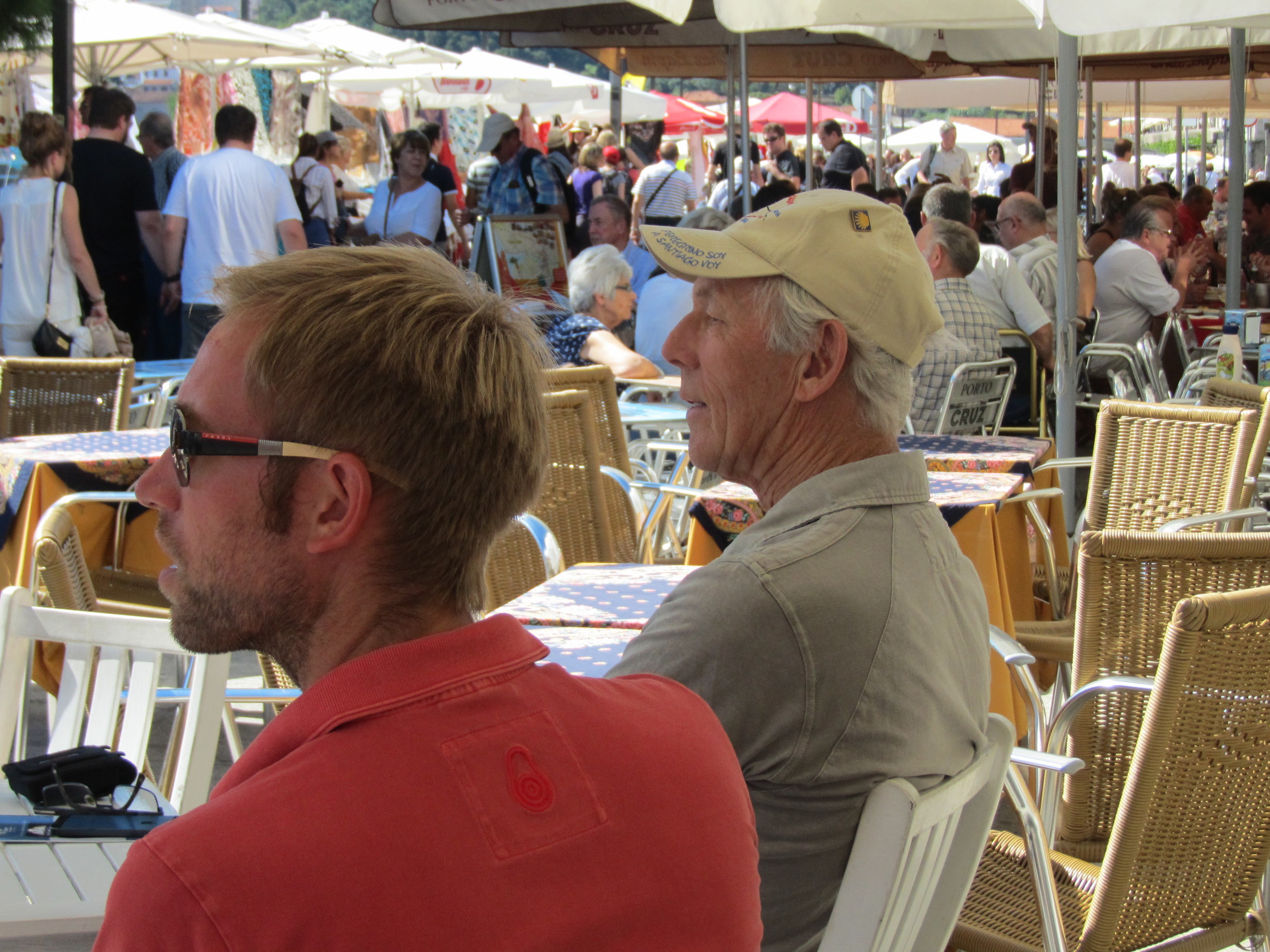 Å se på livet fra en kaféstol...