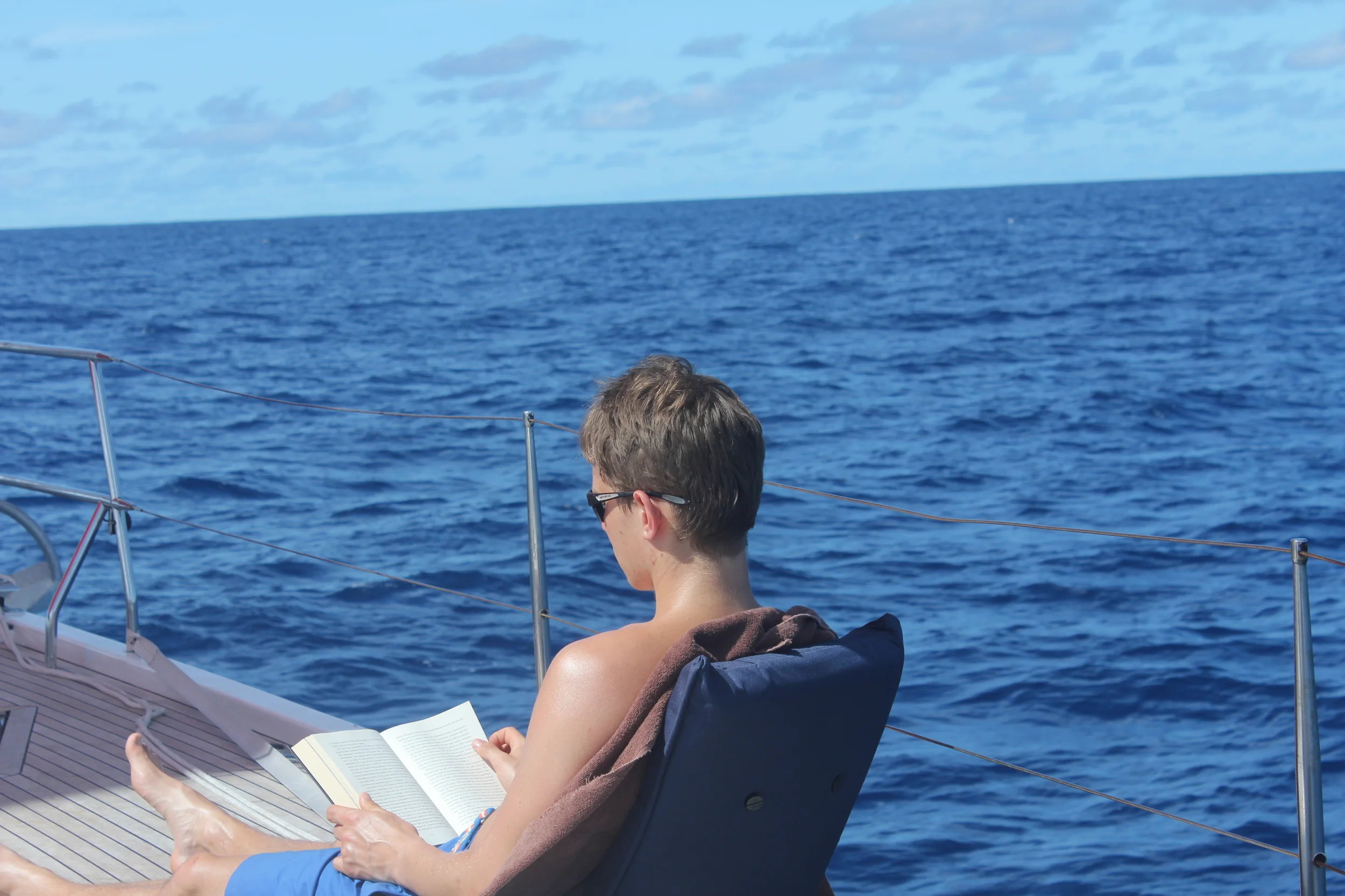 Late dager på dekk I: Boklesing