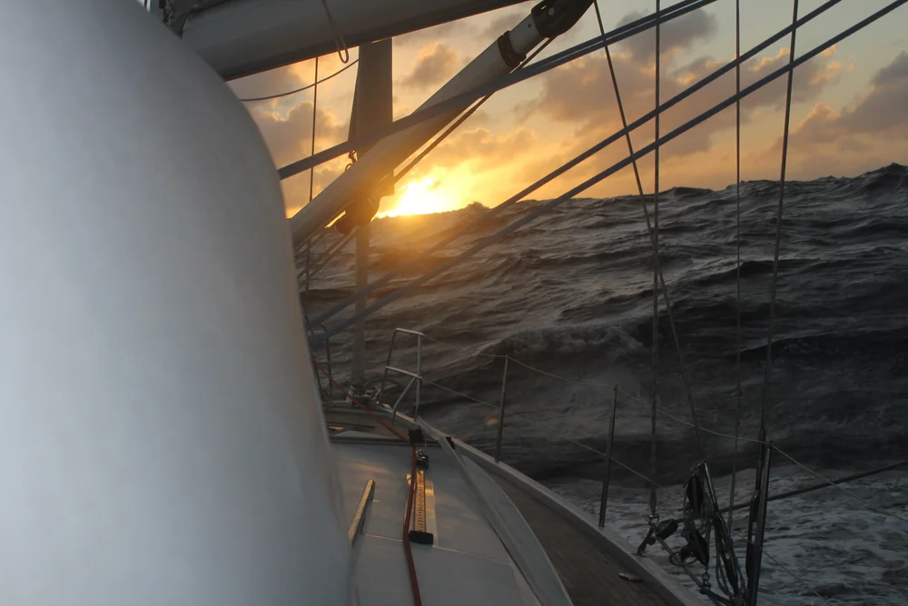 Vinden (og bølgene) kommer...