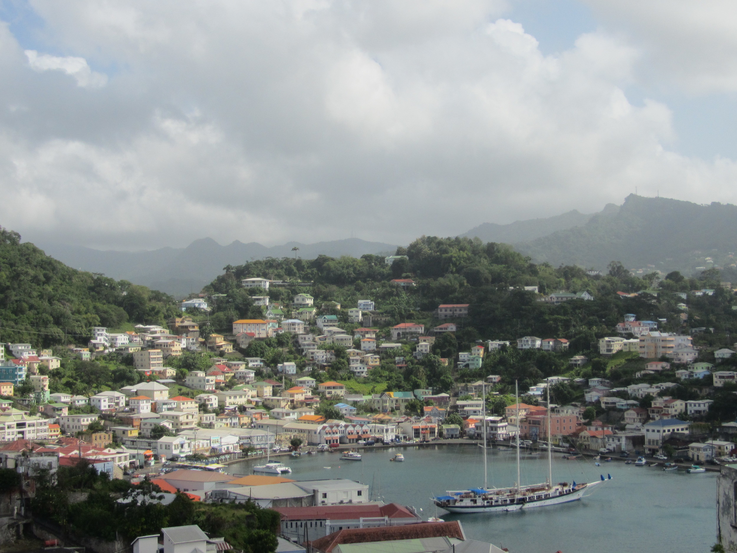 Grenadas flotte hovedstad St Georges
