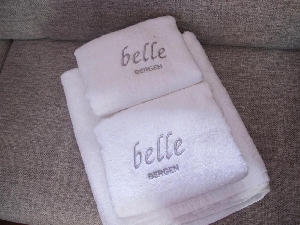 Lars kom med fantastisk presang til Belle