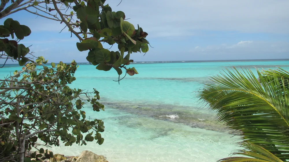 Mye fint å se fra sykkelen på Anguilla