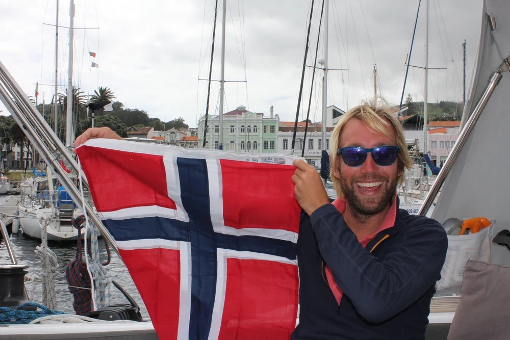 Bursdagspresang var nytt flagg