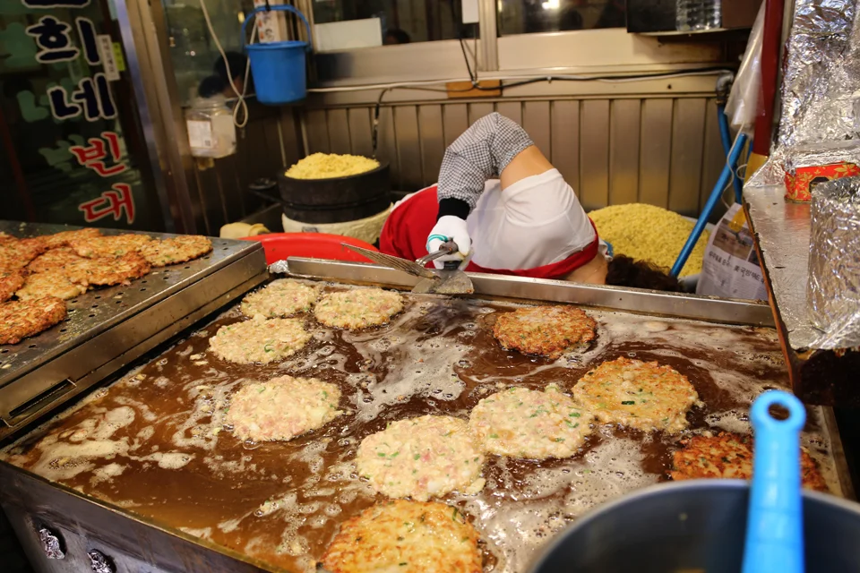 Bindaetteok (빈대떡)