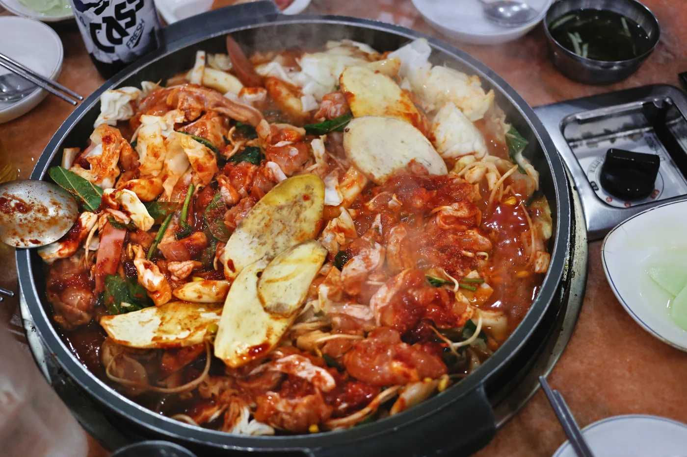Greysuitcase Seoul Restaurant Series: Chuncheonjip Dakgalbi Makguksu (춘천집닭갈비막국수), Sinchon (신촌), Seoul, South Korea.