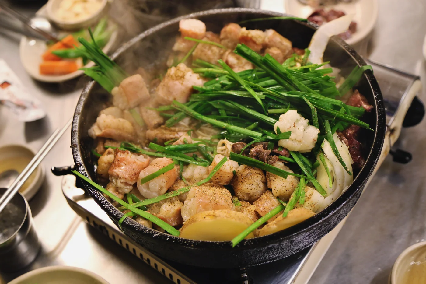 Greysuitcase Seoul Restaurant Series: Sinchon Hwangso Gopchang (신촌황소곱창), Sinchon (신촌), Seoul, South Korea.