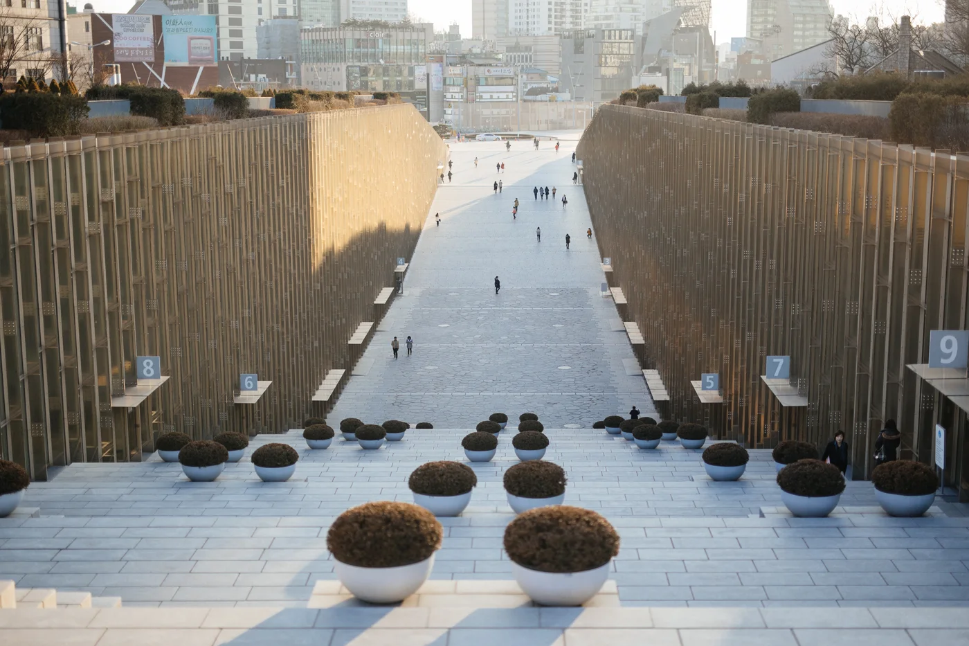 Winter in Seoul: Ewha Campus Complex (이화여자대학교), Seoul, South Korea.