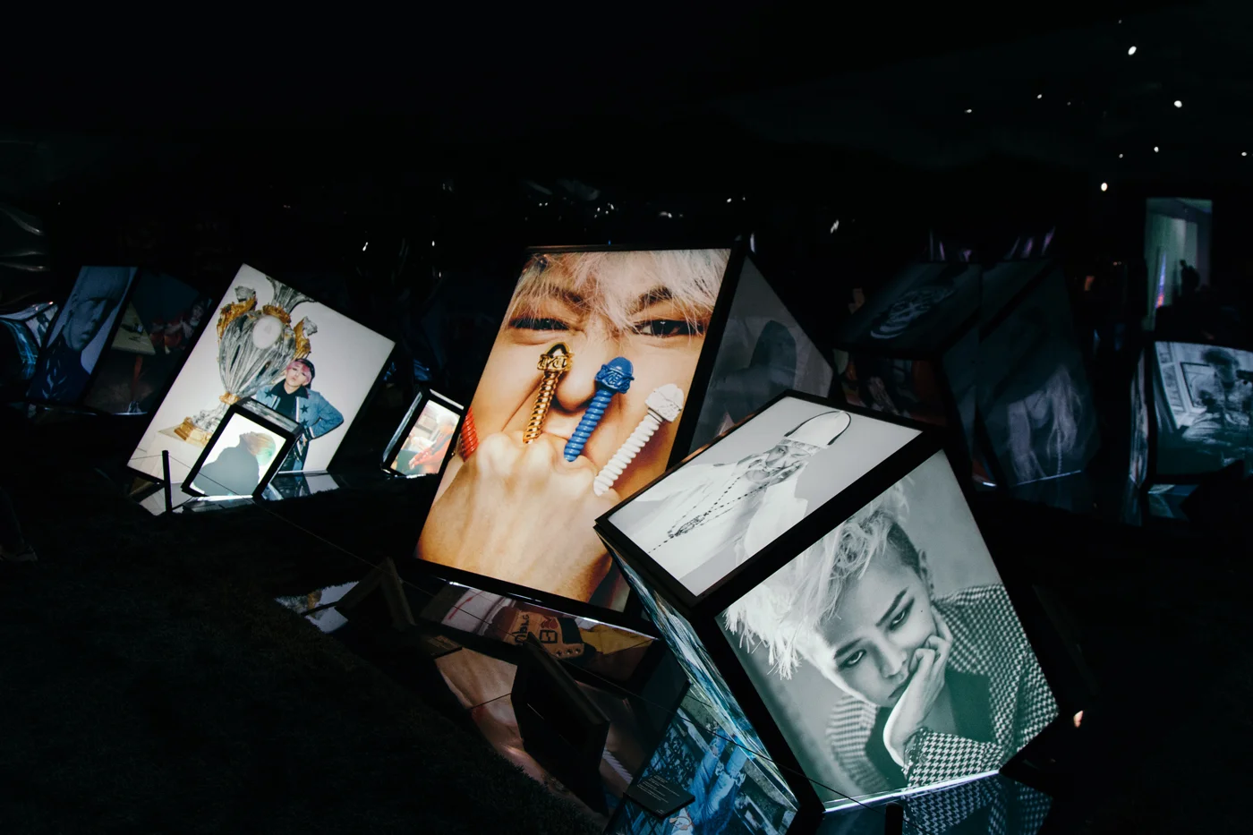 G-Dragon (권지용) Peaceminusone Exhibition (G-드래곤 PEACEMINUSONE 전시회), Seoul, South Korea.