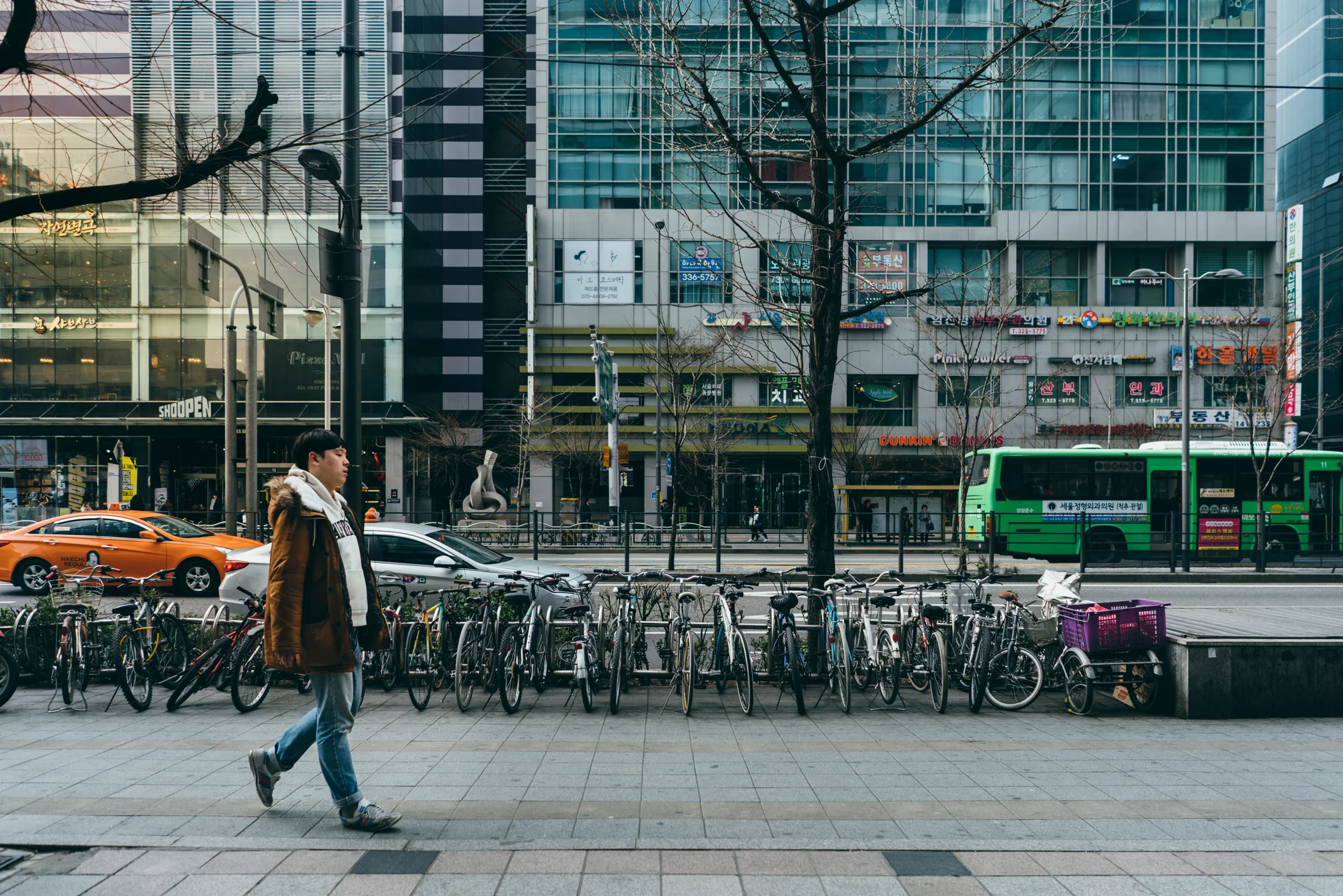 Greysuitcase in Seoul: Hongik University Station (홍대입구), Hongdae, South Korea.