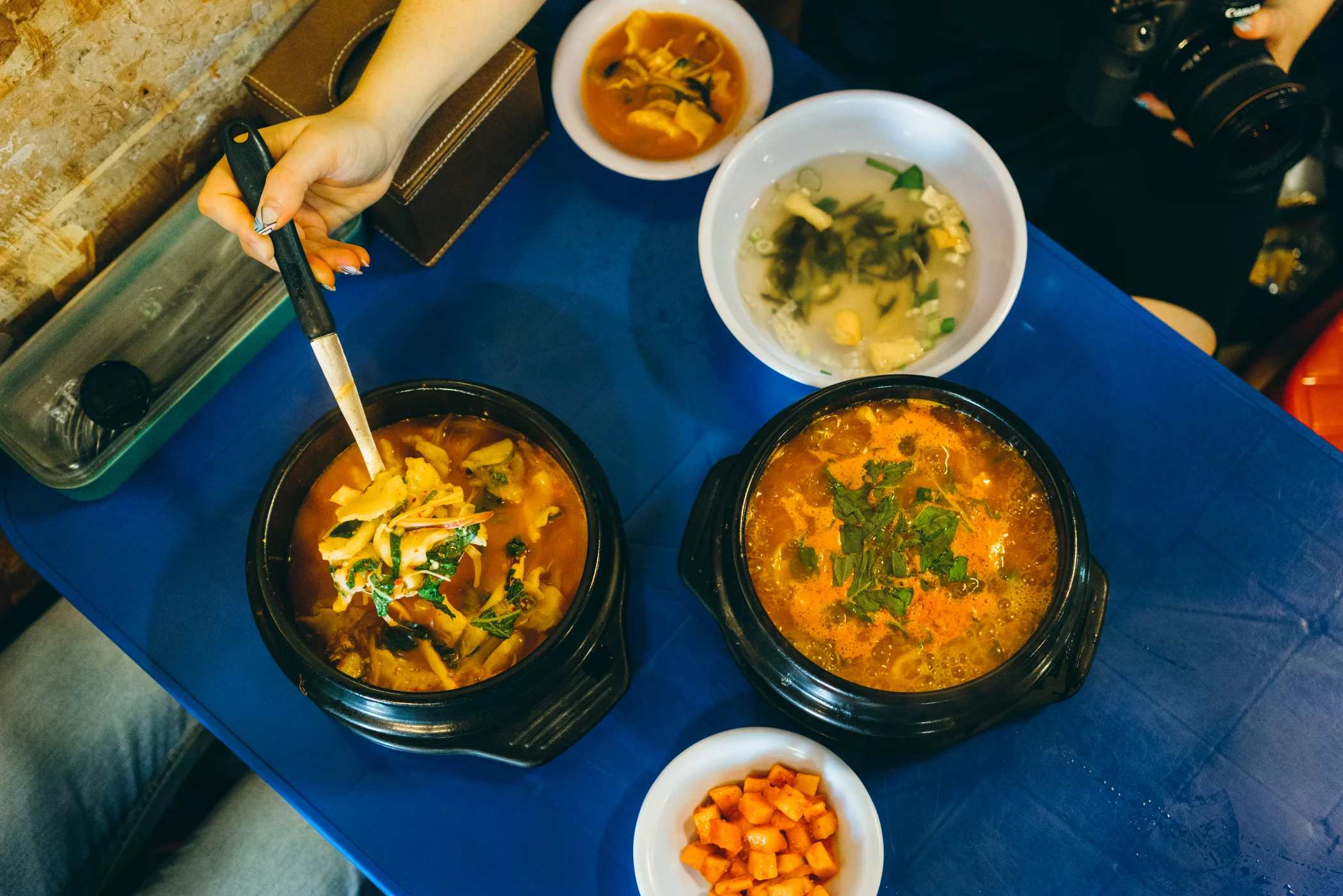 Greysuitcase Seoul Restaurant Series: Sujebi Clam Soup Pojangmacha (대합탕에수제비포장마차), Mok-dong (목동), Seoul, South Korea.