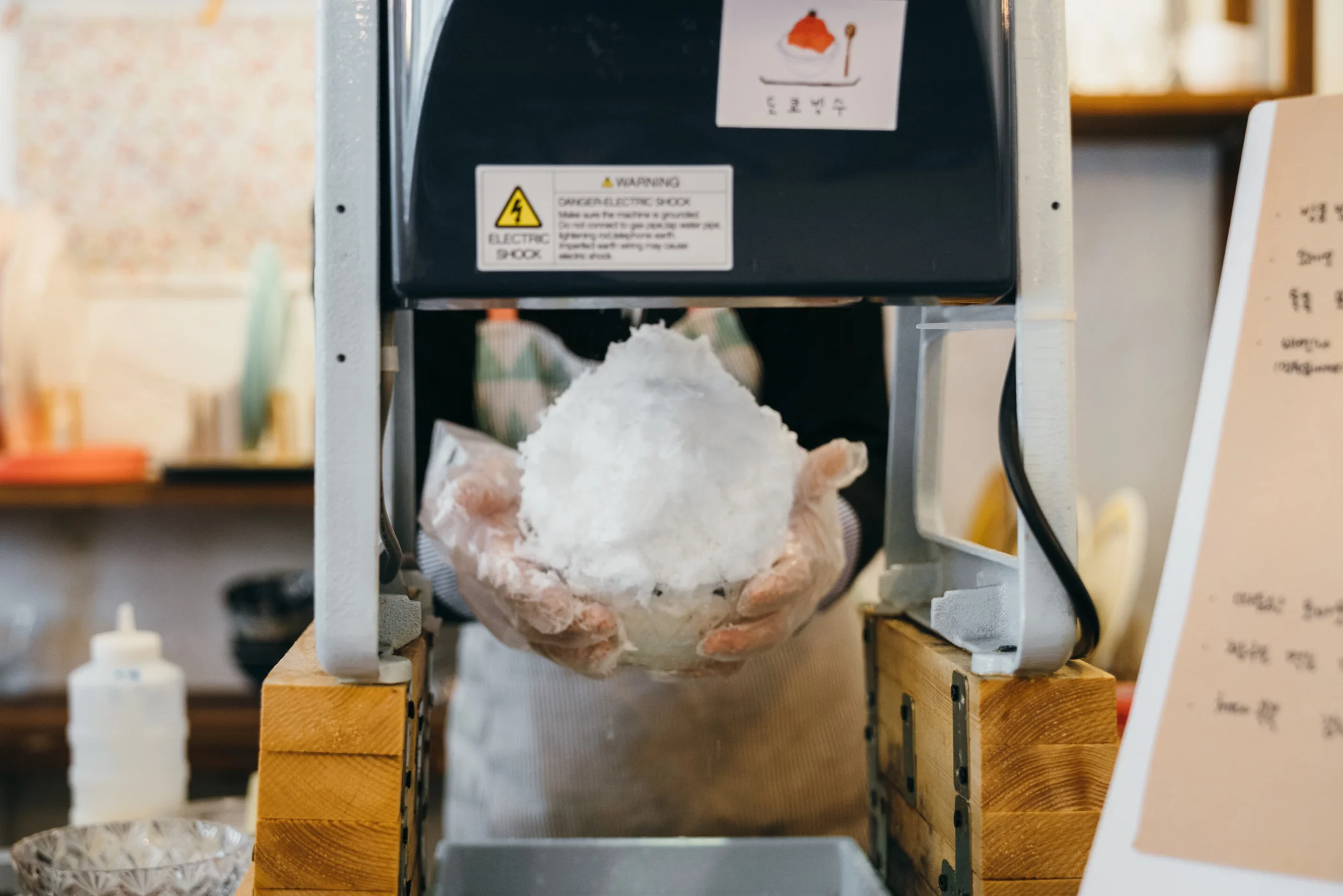 Greysuitcase Seoul Cafe Series: Tokyo Bingsu (도쿄빙수) , Mangwon-dong (망원동), Seoul, South Korea.