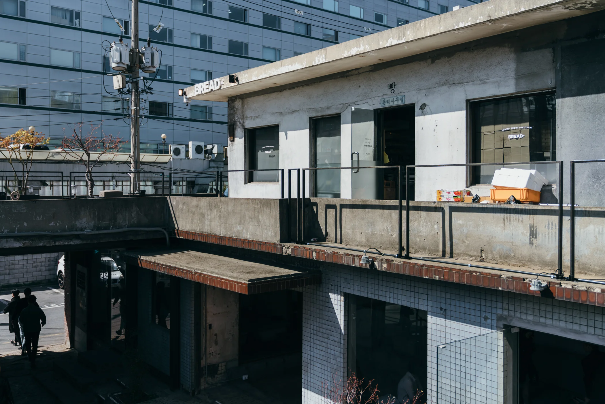 Greysuitcase Seoul Cafe Series: Cafe Onion (카페 어니언), Seongsu-dong (성수동), Seoul, South Korea.