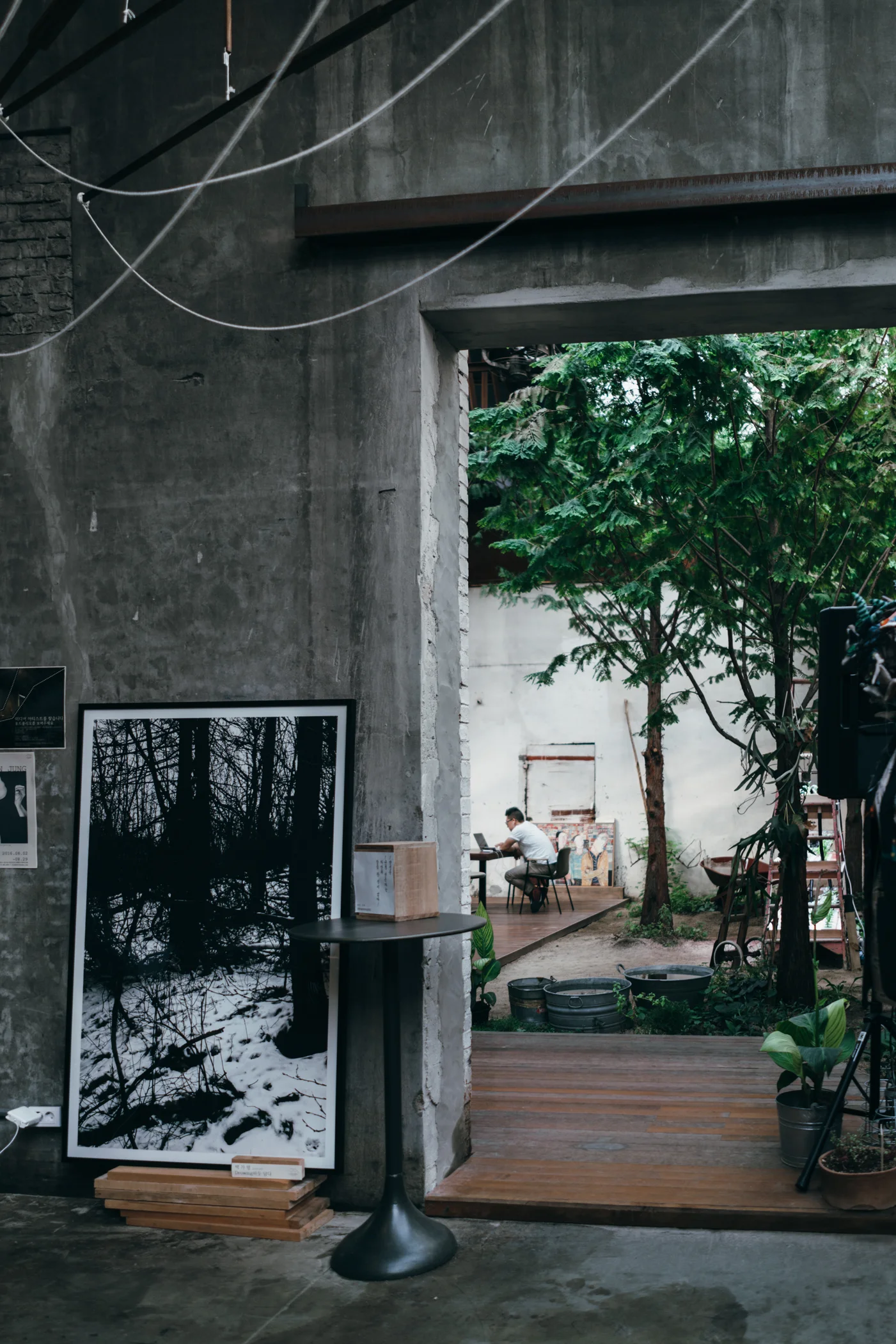 Greysuitcase Seoul Cafe Series: Daelim Changgo Gallery CO:LUMN (대림창고 갤러리 컬럼), Seongsu-dong (성수동), Seoul, South Korea.
