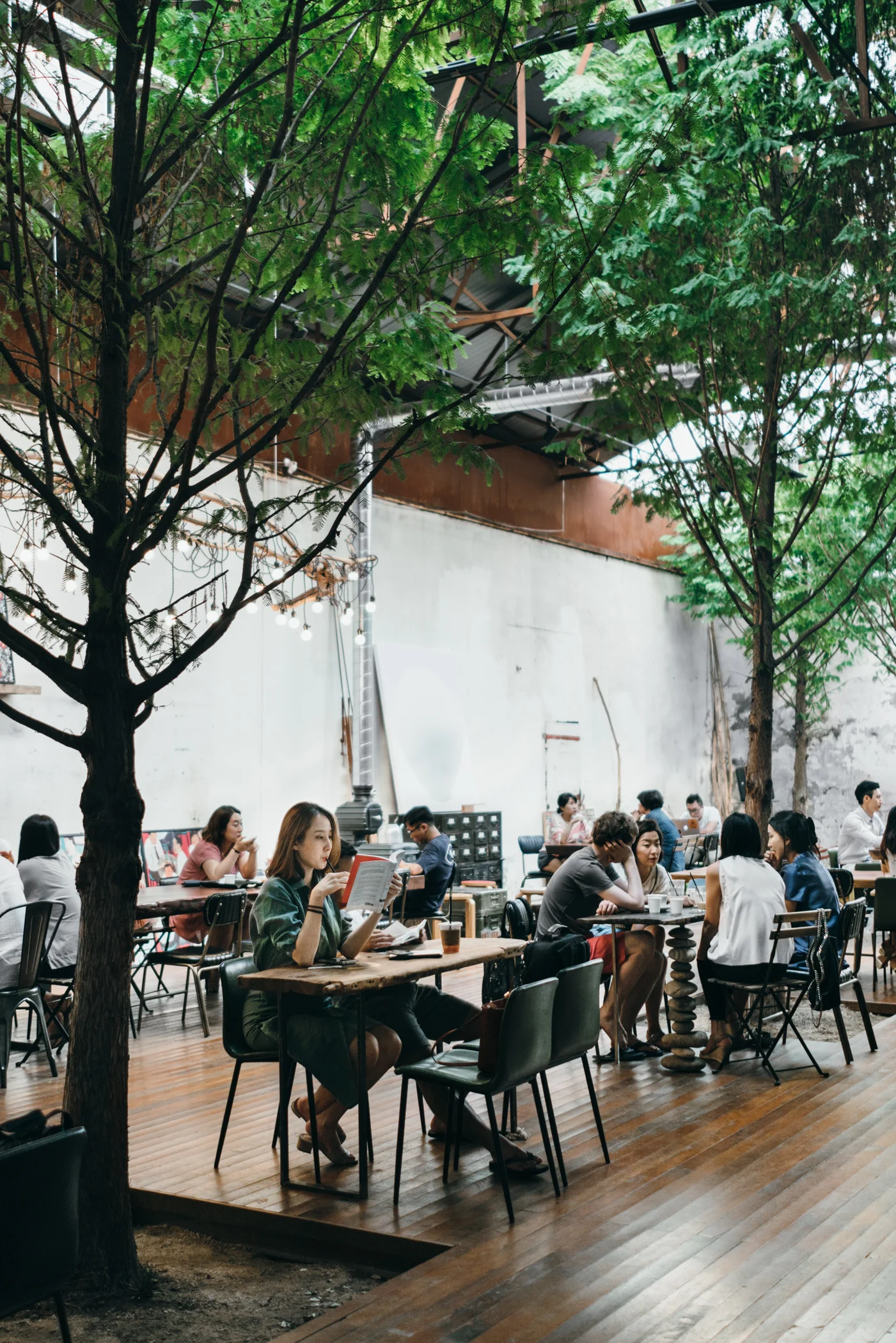 Greysuitcase Seoul Cafe Series: Daelim Changgo Gallery CO:LUMN (대림창고 갤러리 컬럼), Seongsu-dong (성수동), Seoul, South Korea.