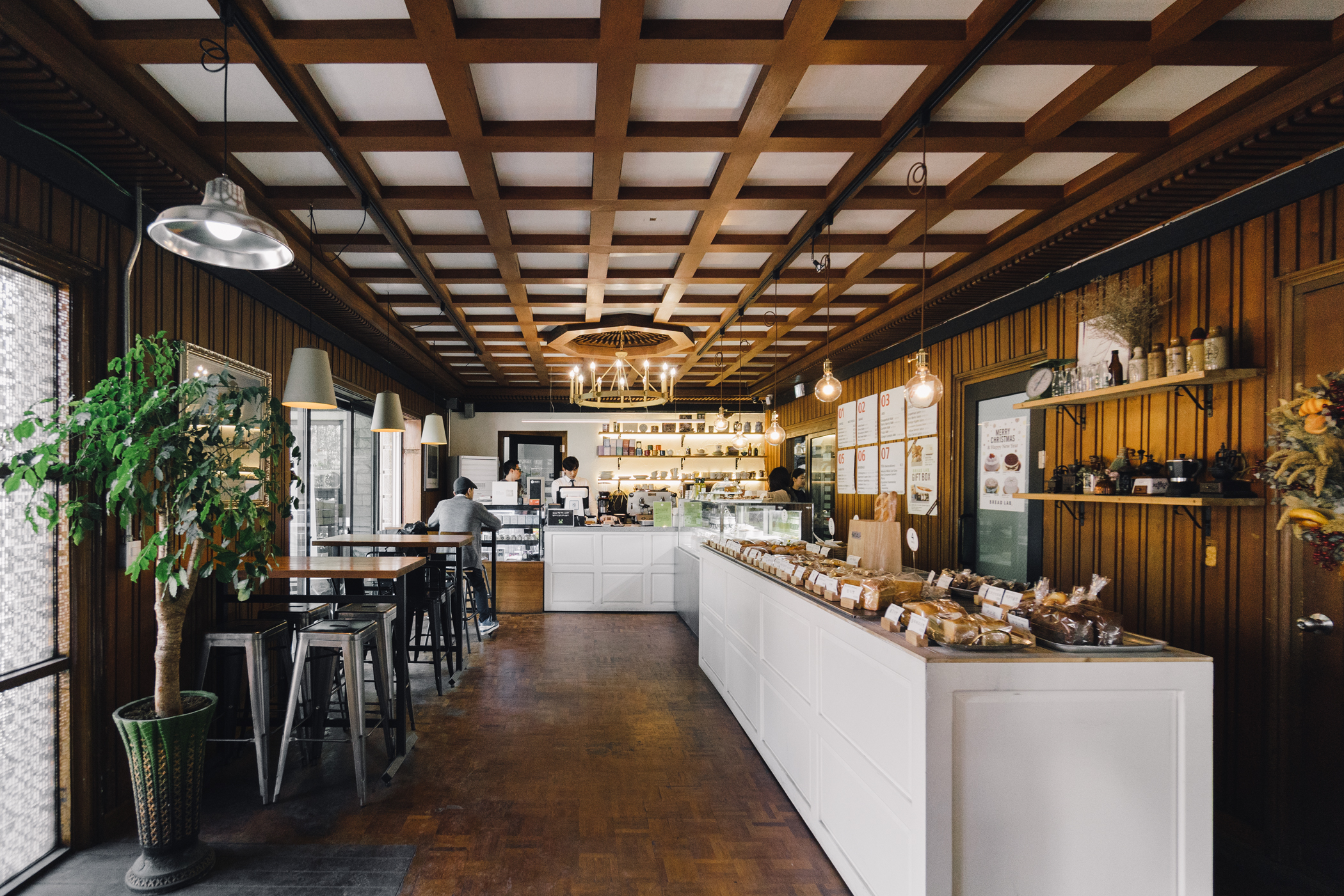 Bread Lab • 브레드랩 — Greysuitcase
