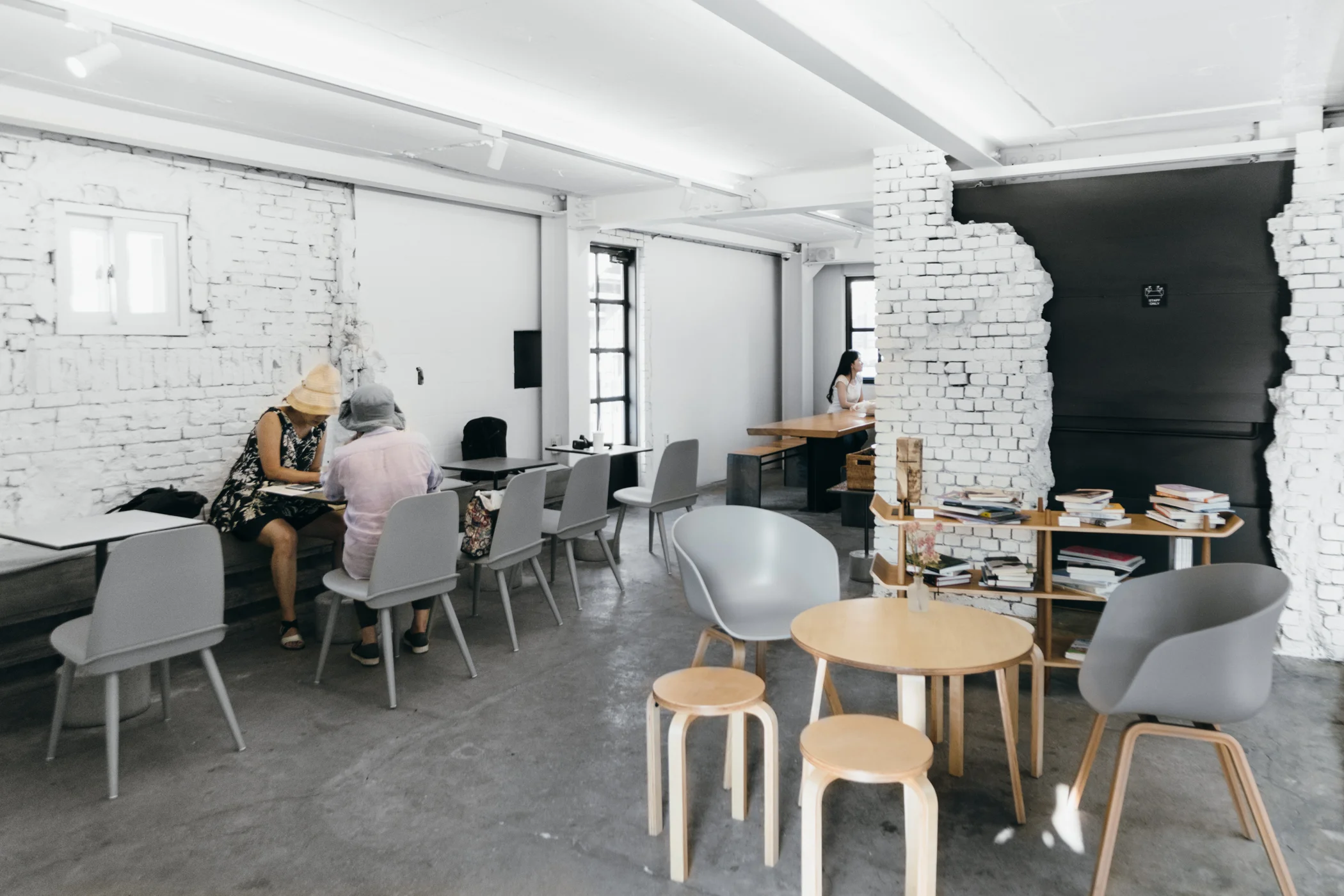 Greysuitcase Seoul Cafe Series: Center Coffee (센터커피), Ttukseom (뚝섬), Seoul, South Korea.