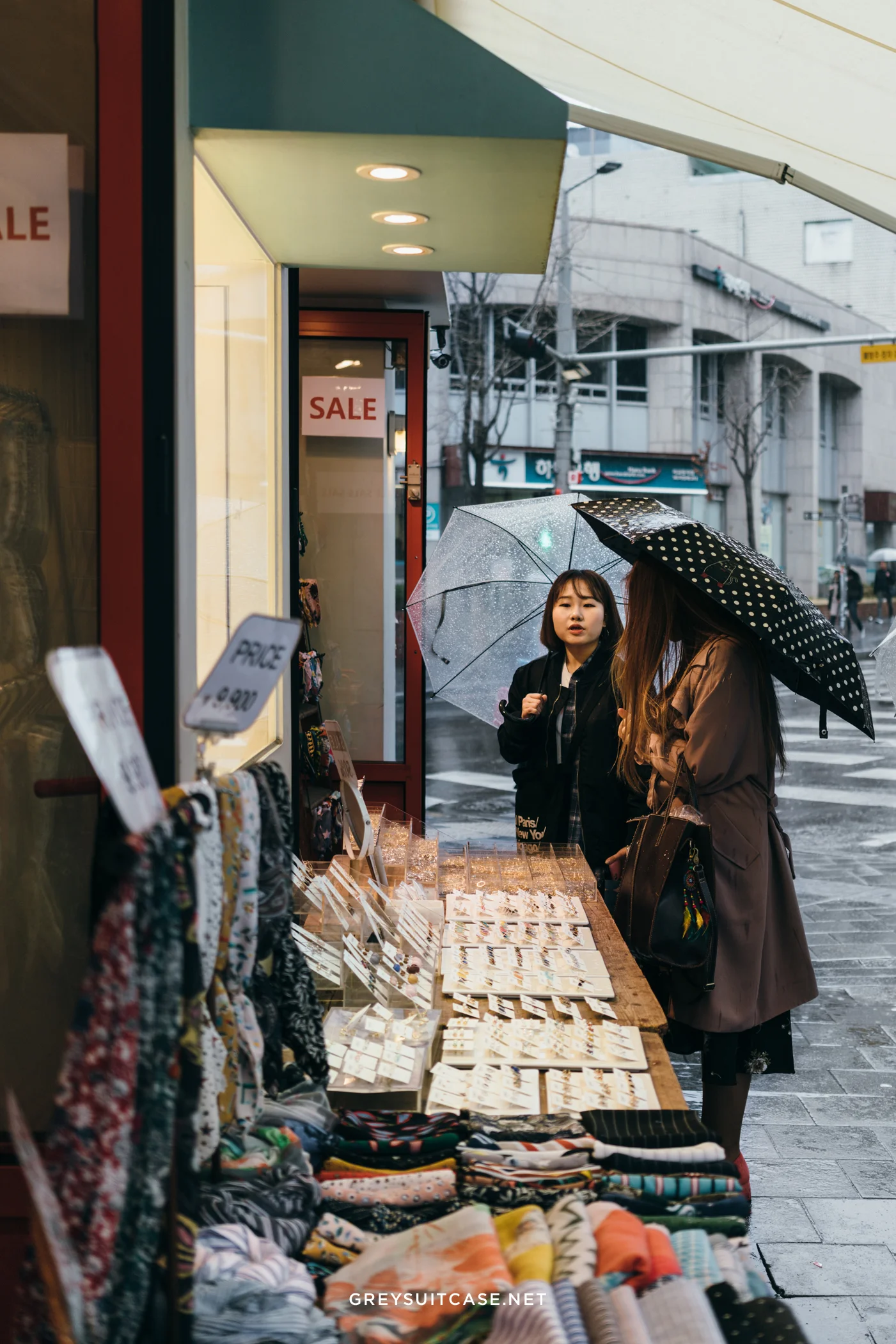 Greysuitcase Travel Series - Seoul Spring '17 - Rainy Day in Hongdae (홍대), Seoul, South Korea