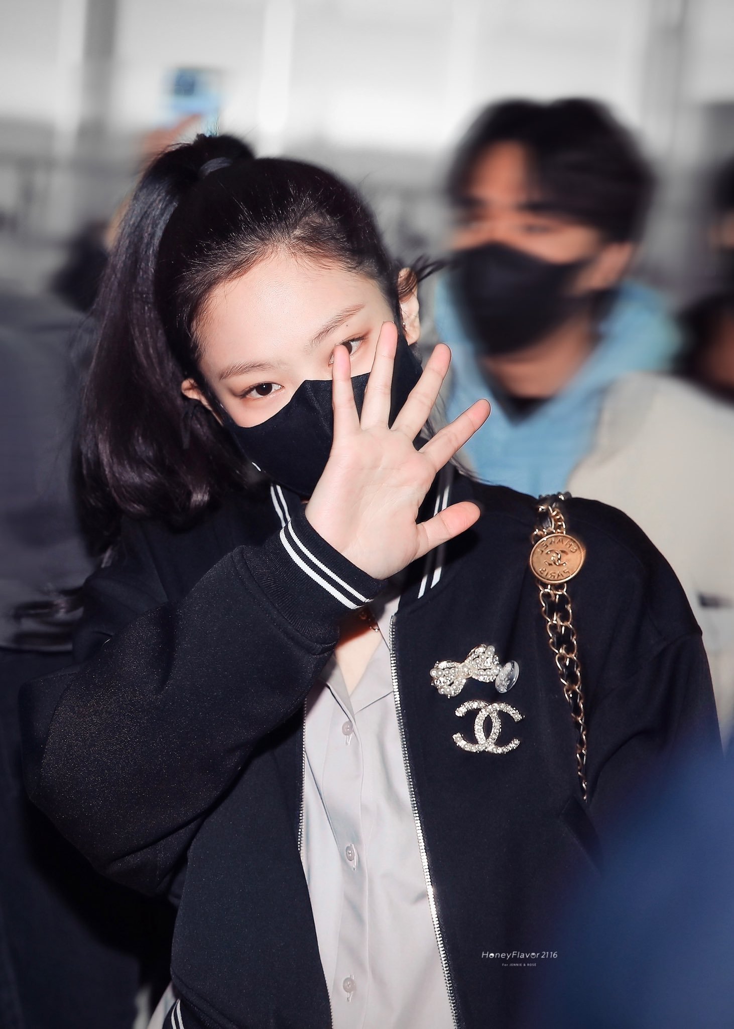 Blackpink Jennie at Incheon Airport — Greysuitcase
