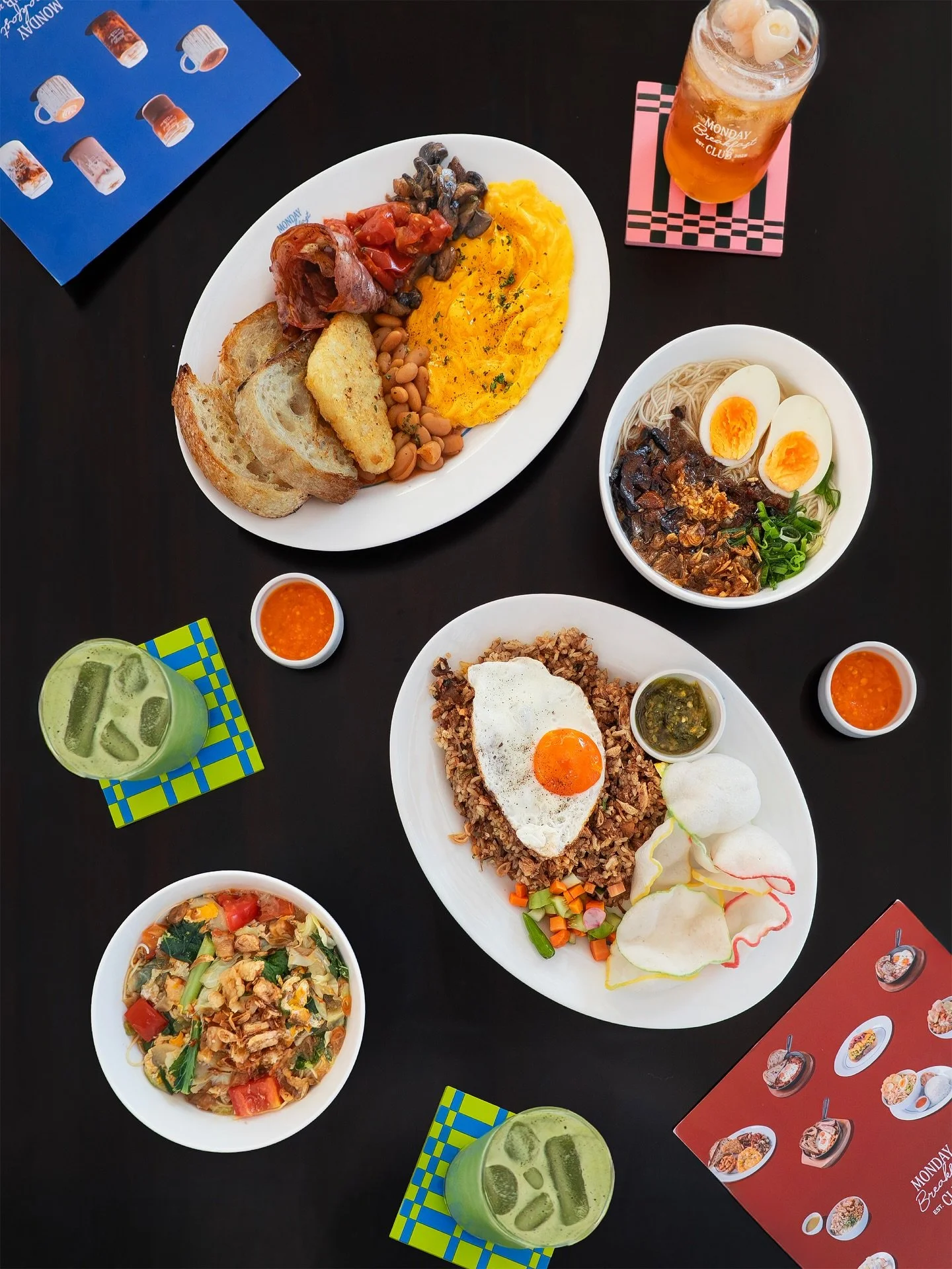 // Monday Breakfast Club //

Now open for public. Currently reservations only. No walk-ins.

In Frame: 🥓 The Monday Breakfast &bull; 9/10
🍽️ Nasi Goreng Buntut &bull; 9.5/10
🍜 Minced Pork Misua &bull; 8.5/10
🍜 Misua Tomat Seafood &bull; 8.5/10

?