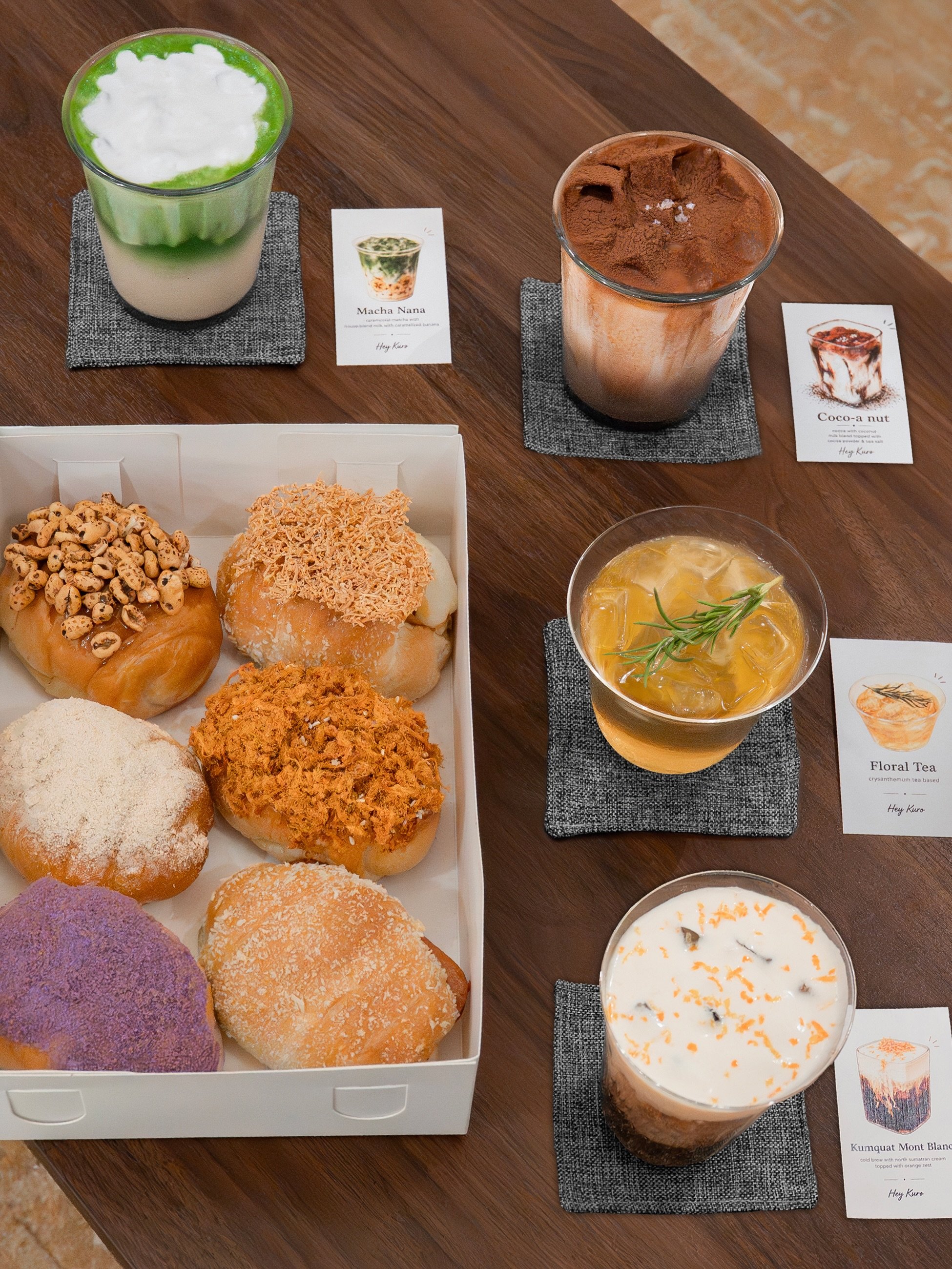 // Hey Kuro Green Garden Residence //

Hey Kuro just opened their second location at Green Garden Residence last week. What made this location different than their first outlet in PIK is that in addition to their delicious signature salt breads, they