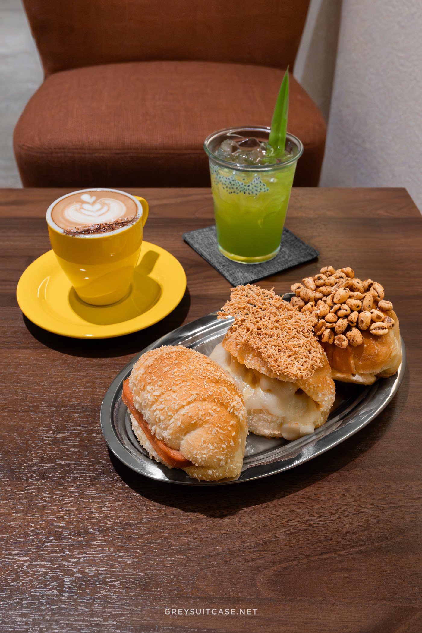 Greysuitcase Jakarta Cafe Series: Hey Kuro Green Garden Residence, Kembangan, West Jakarta, Indonesia.