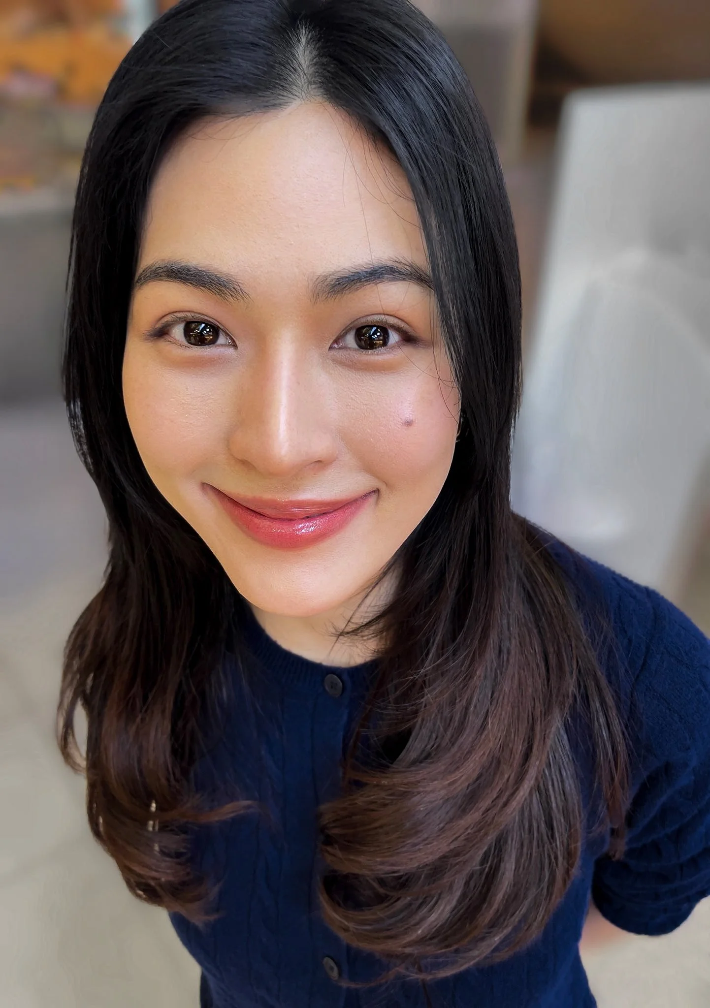 Greysuitcase - Lingling Kwong at BKK Airport Heading to Kuala Lumpur.