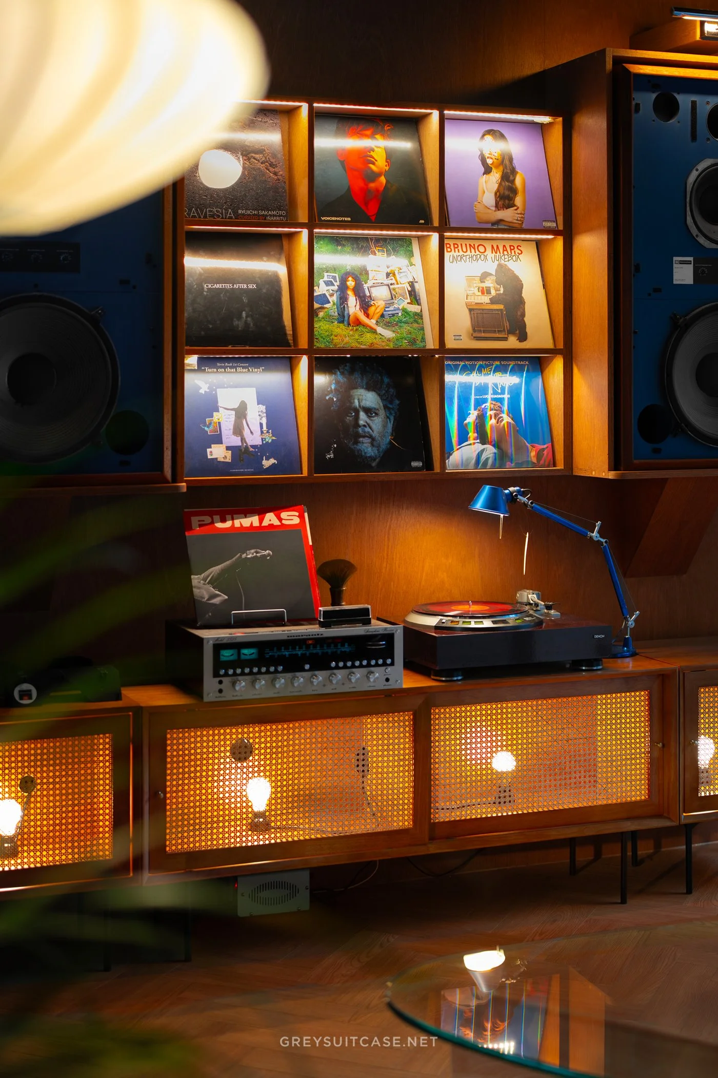 Greysuitcase Seoul Cafe Series: House of Vinyl Mangwon (하우스오브바이닐 망원점), Mangwon-dong (망원동), Seoul, South Korea.