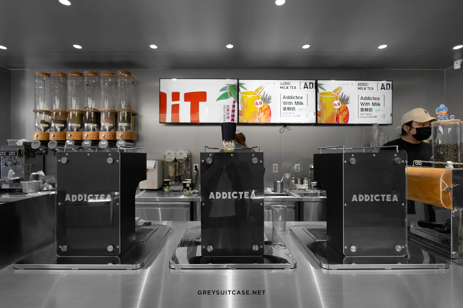 Addictea • 에딕티 — Greysuitcase