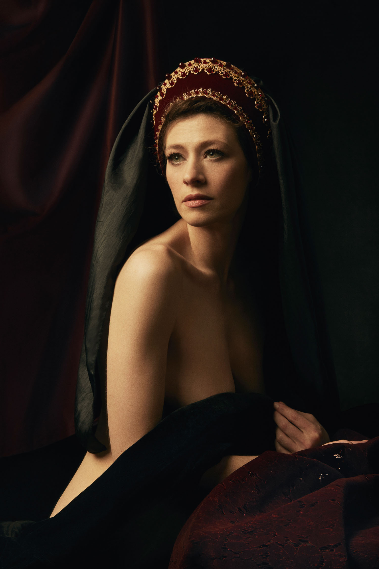 Renaissance inspired boudoir photography by Thuy Vo