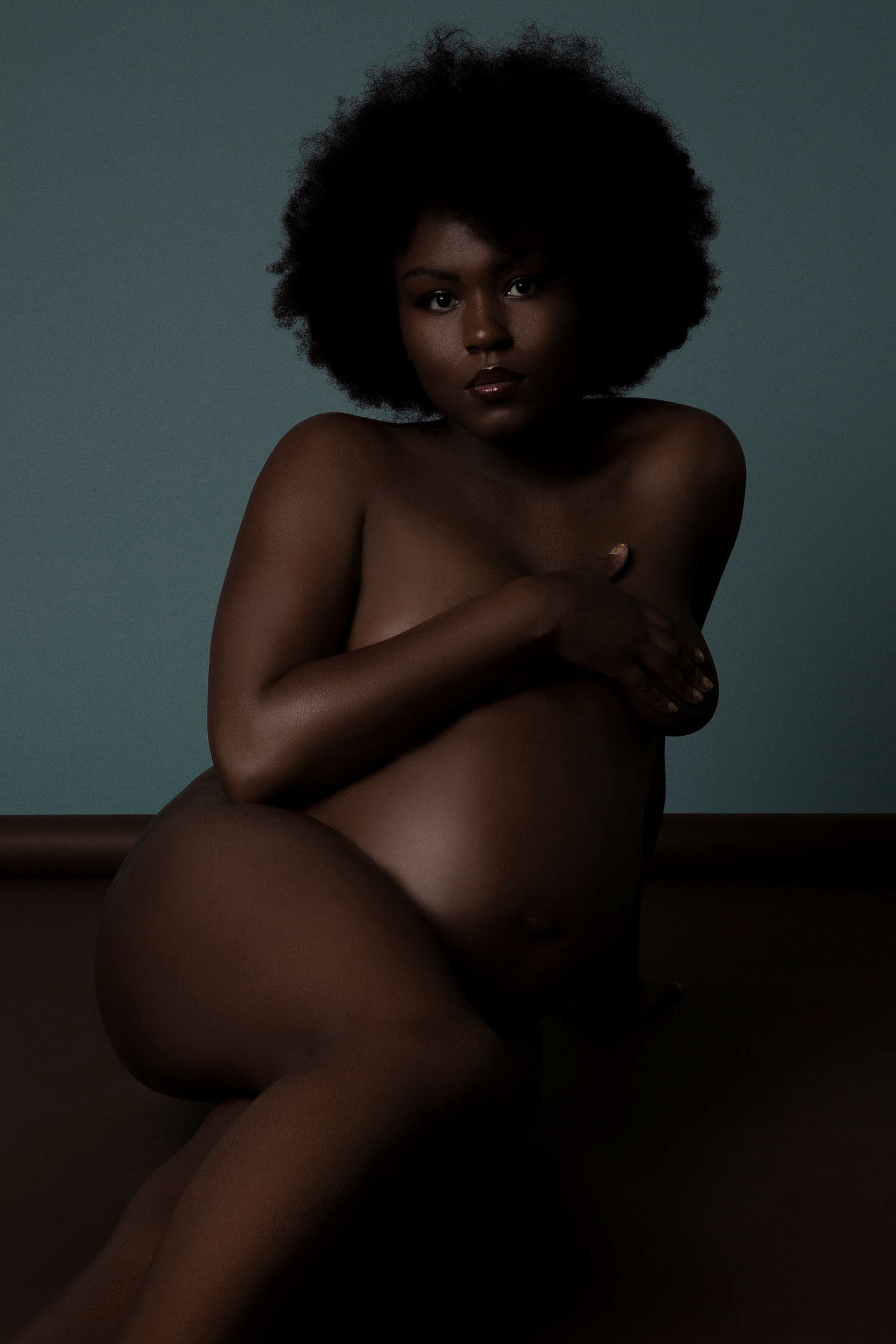 Black motherhood and maternity portraits.