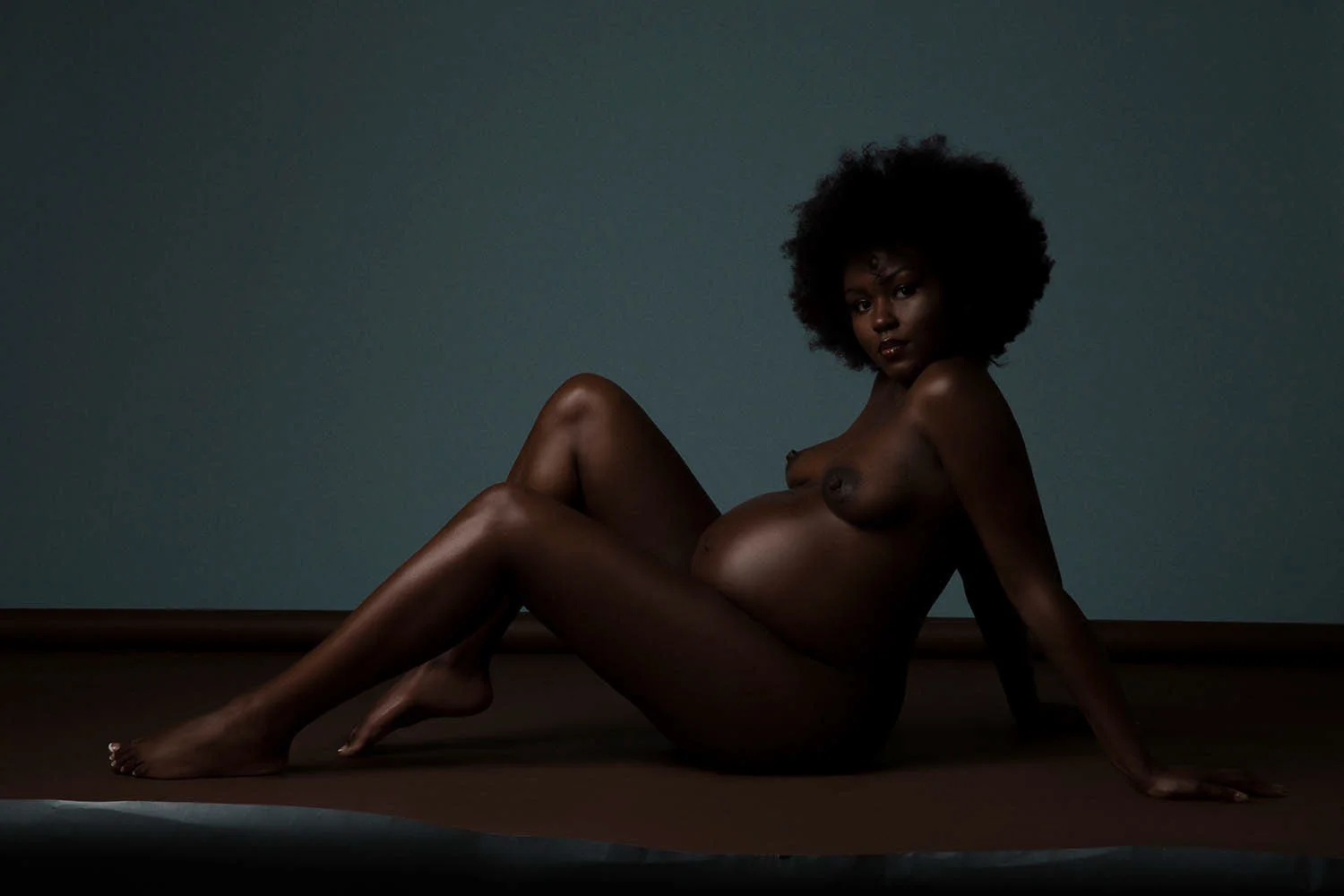 Alaska Maternity Photographer Thuy Vo 15_1.jpg