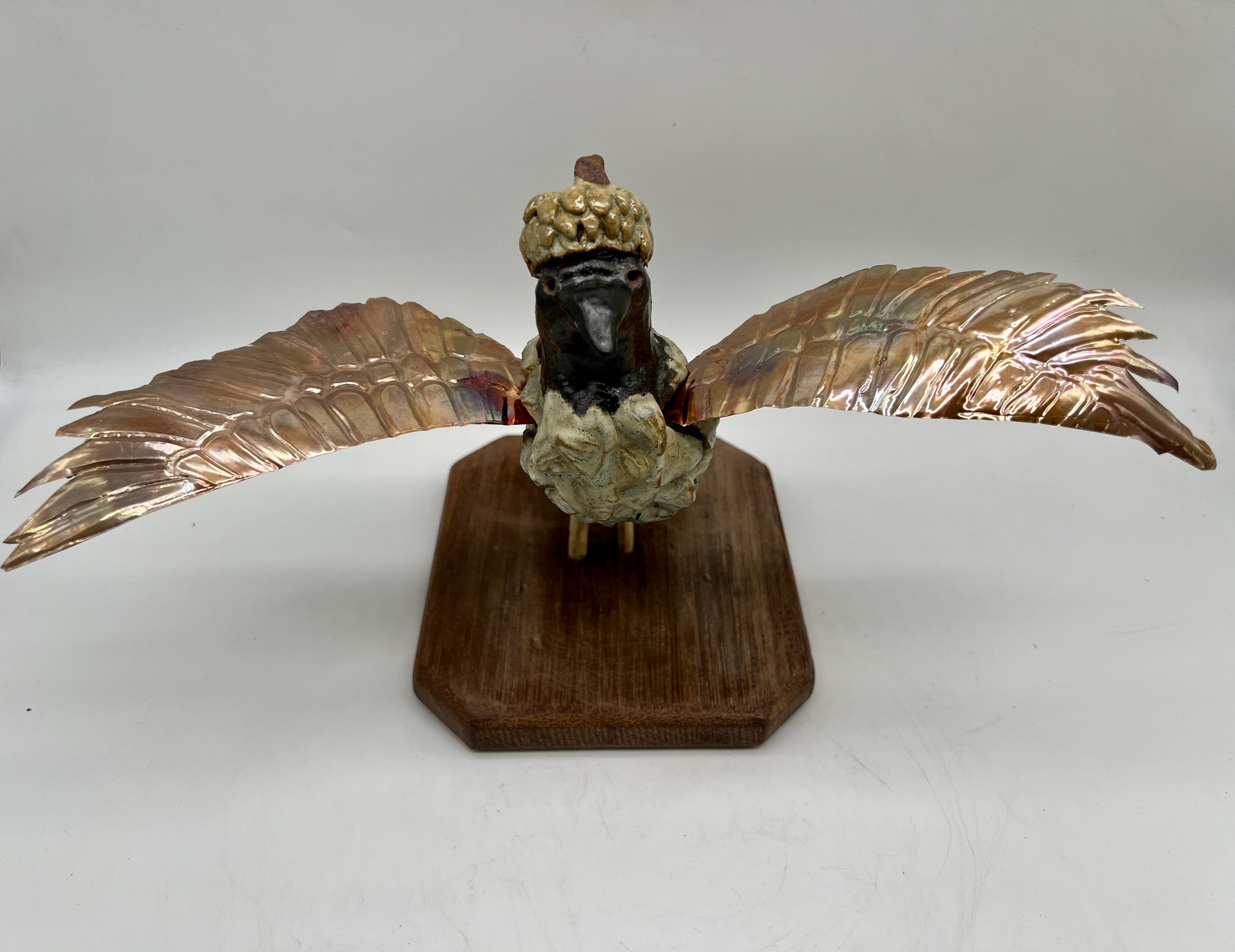 Bellota. Ceramic Sculpture. 2025.The conservators These 4 birds have the ability to soar above the oaks to carry on traditions, storytelling, and longevity for the oaks.
