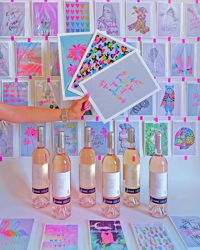 🥂🤍G I V E A W A Y&bull;T I M E🤍🥂⠀⠀⠀⠀⠀
I think&nbsp;we all need a little boost right now, so I'm giving away SIX bottles of @domainedesjeanne Ros&eacute;&nbsp;&amp; THREE prints of your choice! ⠀⠀⠀⠀⠀⠀⠀⠀⠀
TO ENTER: ⠀⠀⠀⠀⠀⠀⠀⠀⠀
🤍FOLLOW ME &amp;&nbsp;