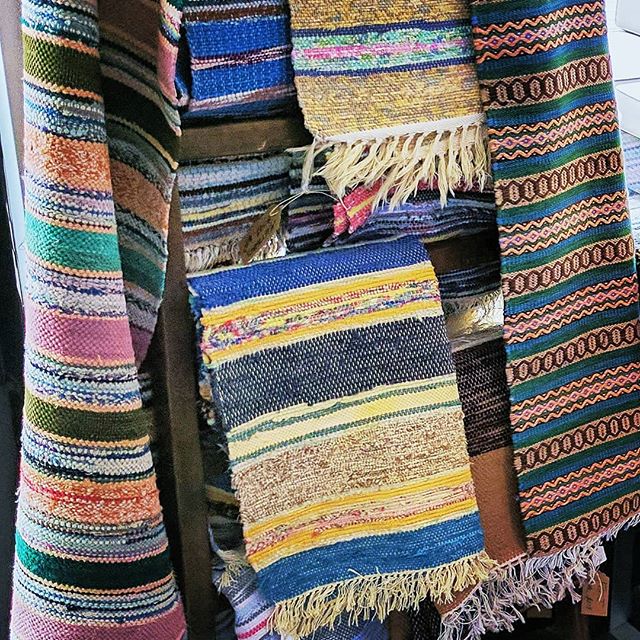 Just an arrangement of beautiful and colorful handwoven rugs by Swedish artisans. Such eye candy!