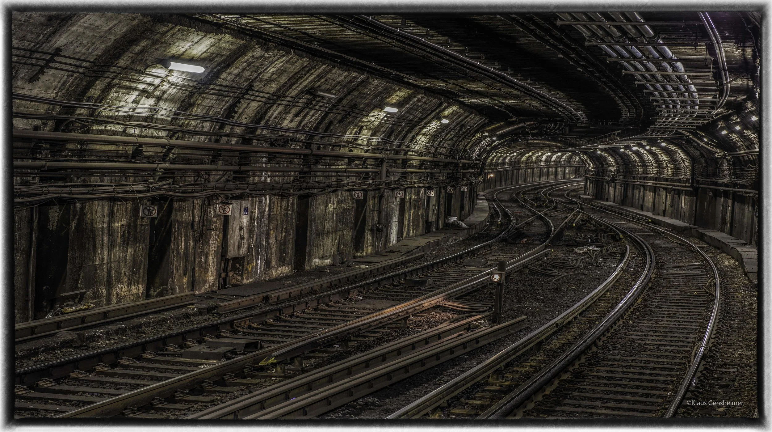 TunnelNBor.jpg