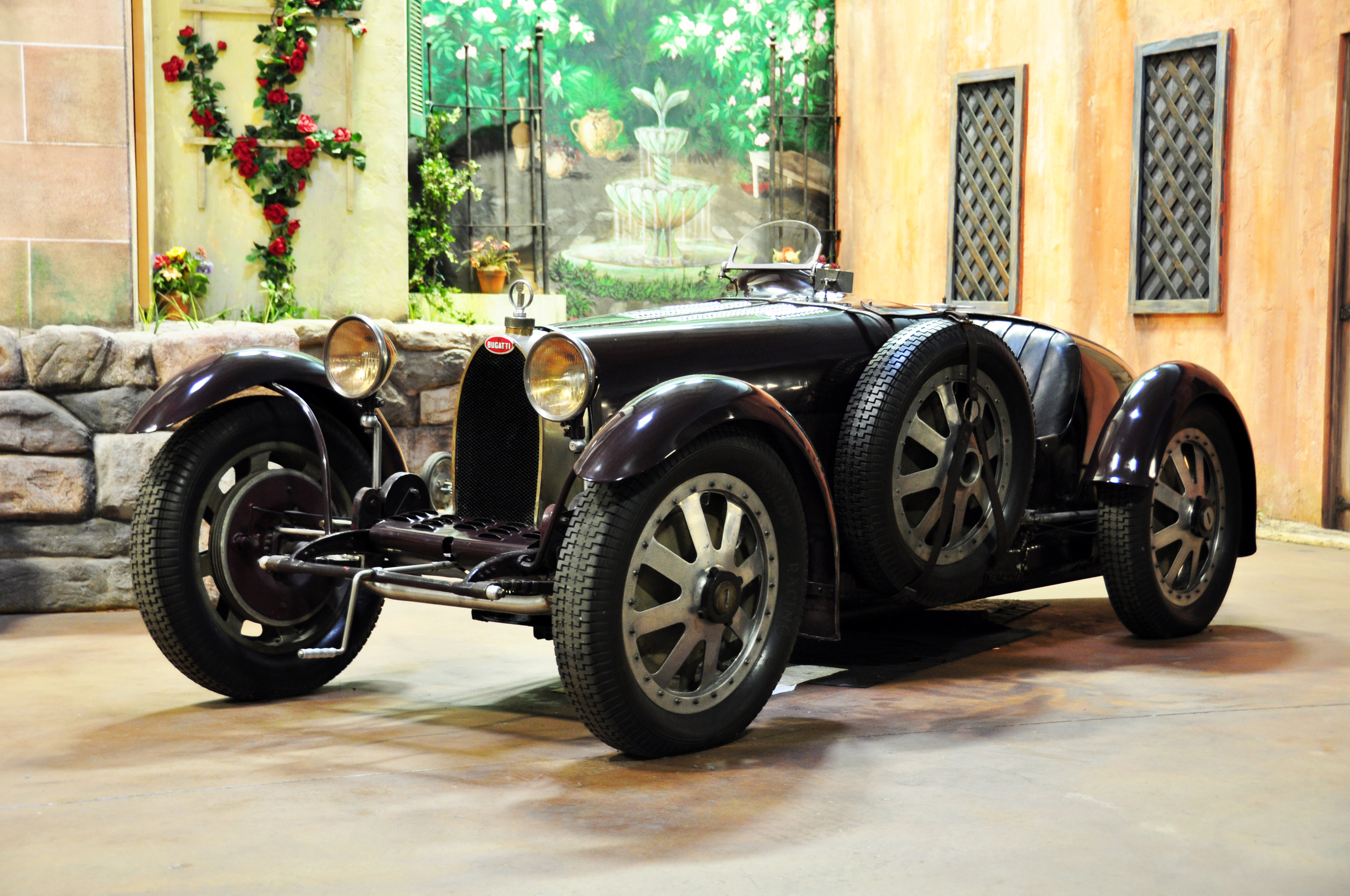 1 26 Bugatti Type 35 (1).jpg