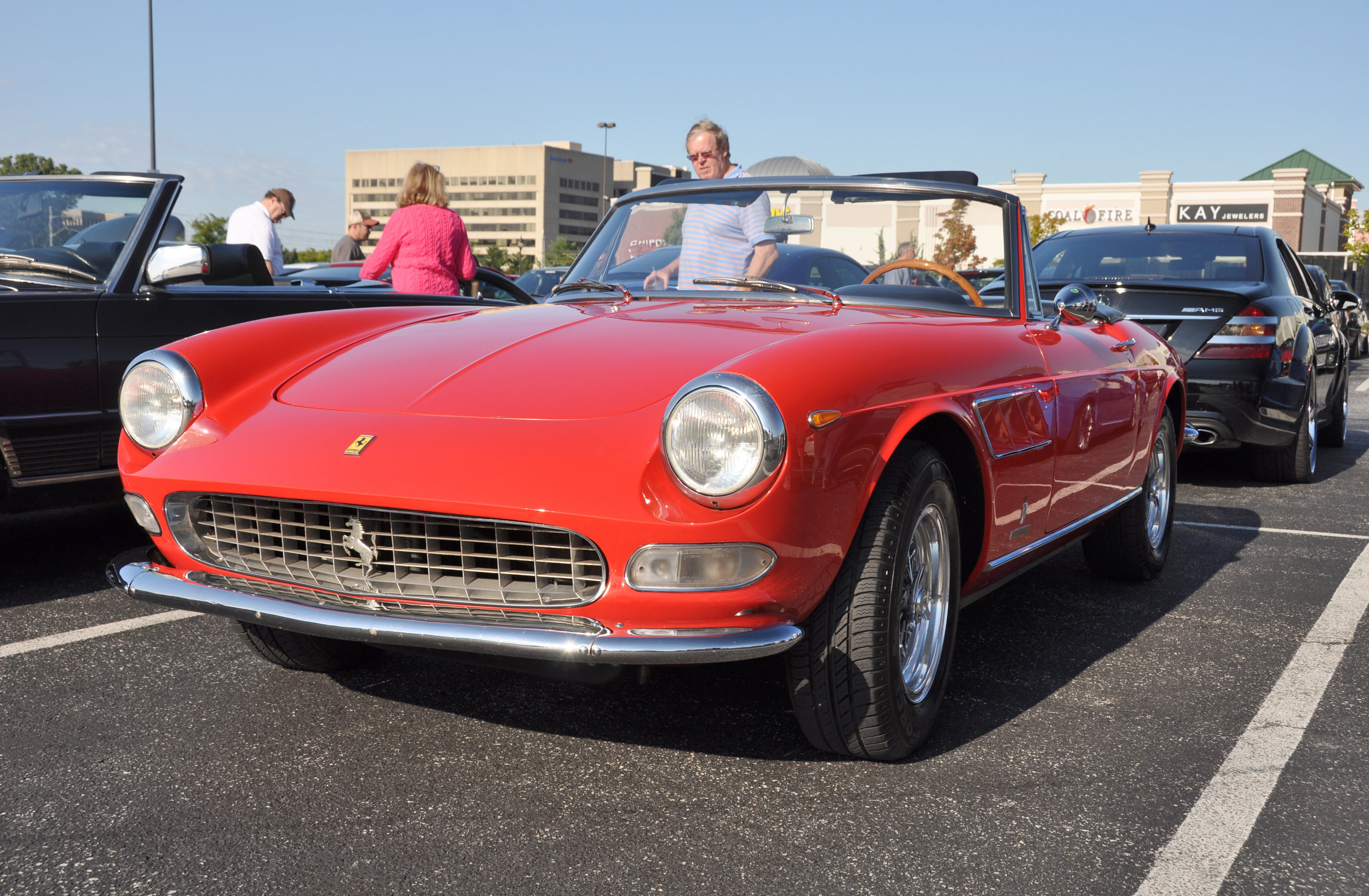 1 65 66 Ferrari 275 GTS.jpg