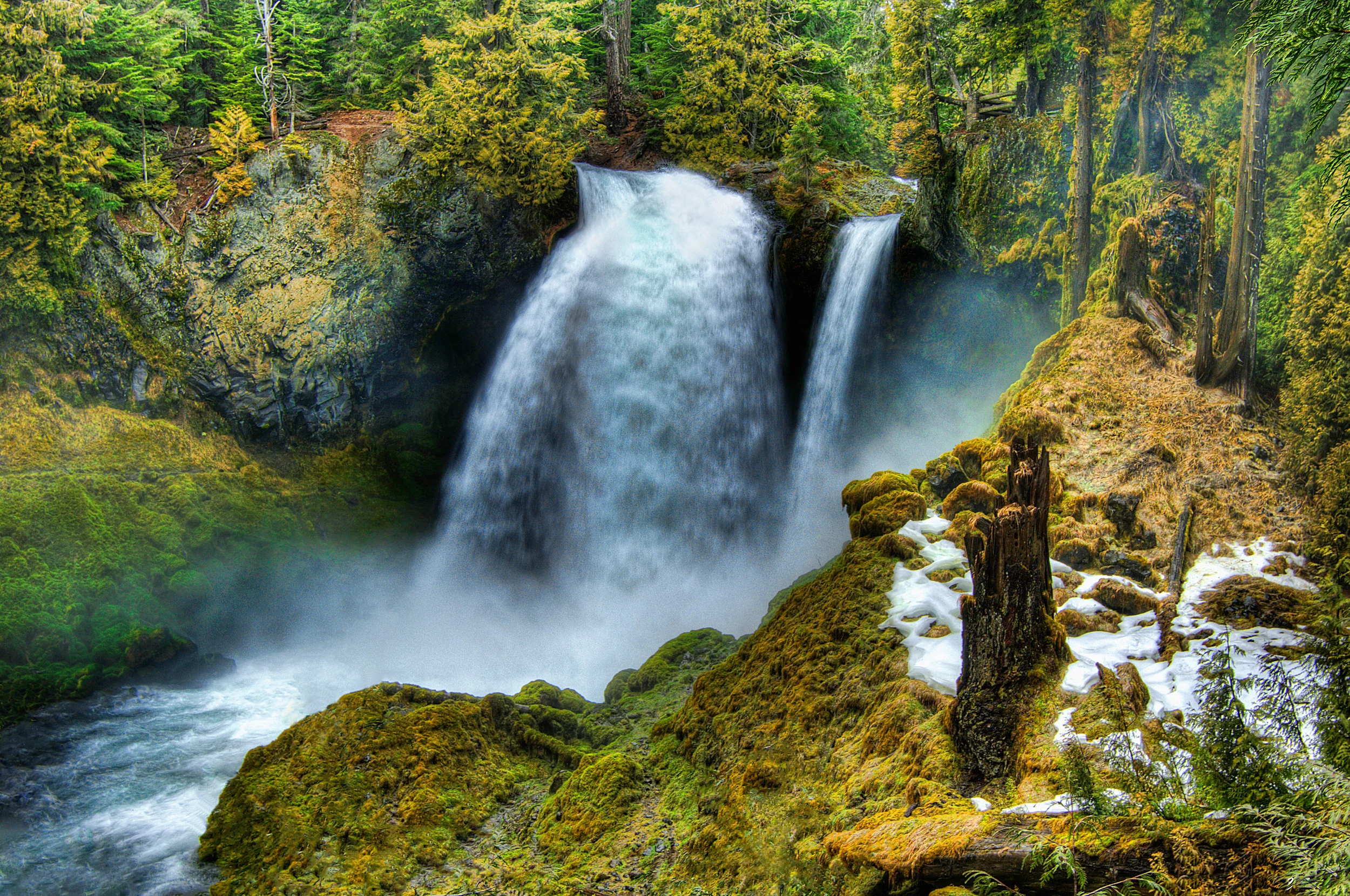 Sahalie Falls