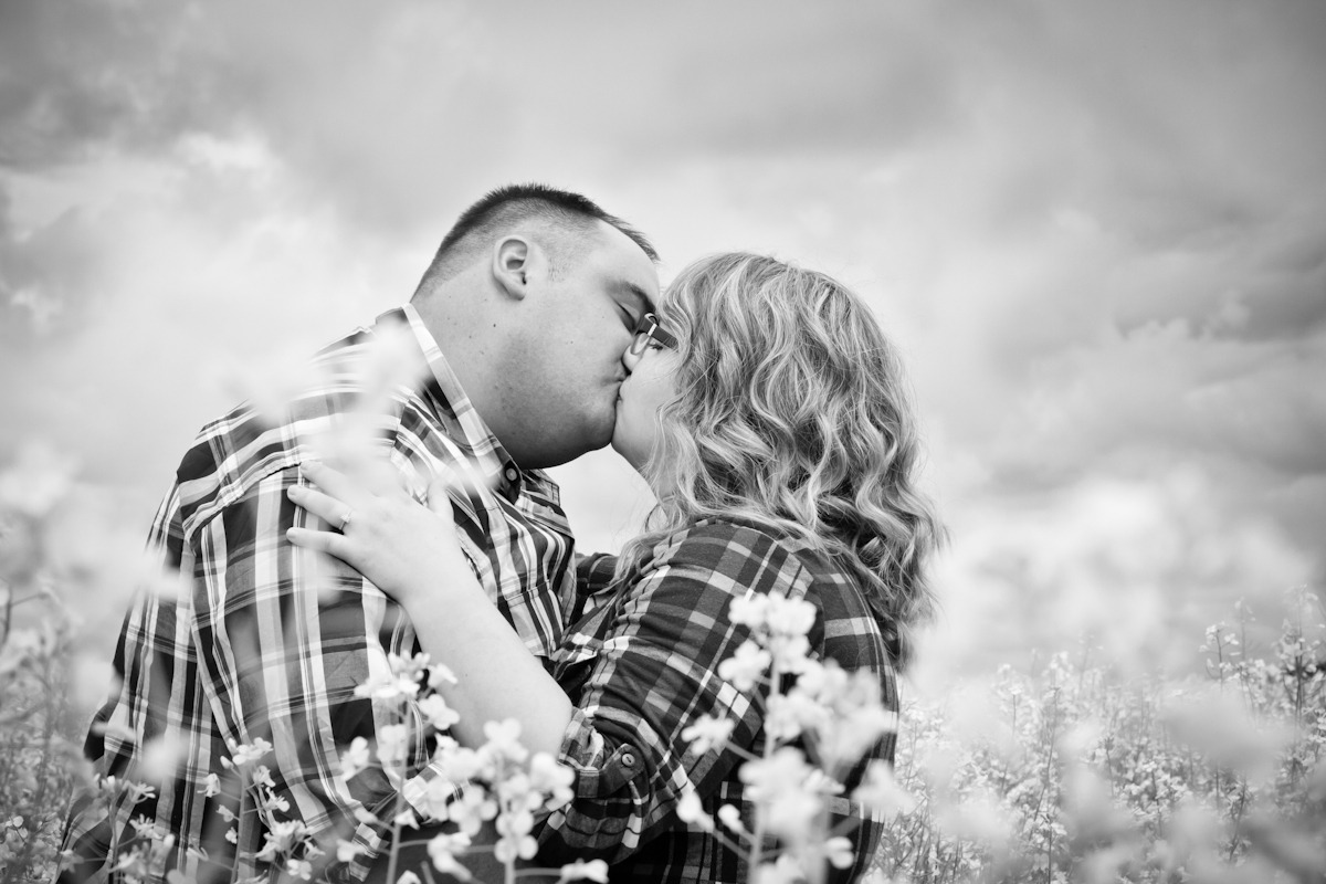 Saskatoon-Wedding-Photographer005.jpg