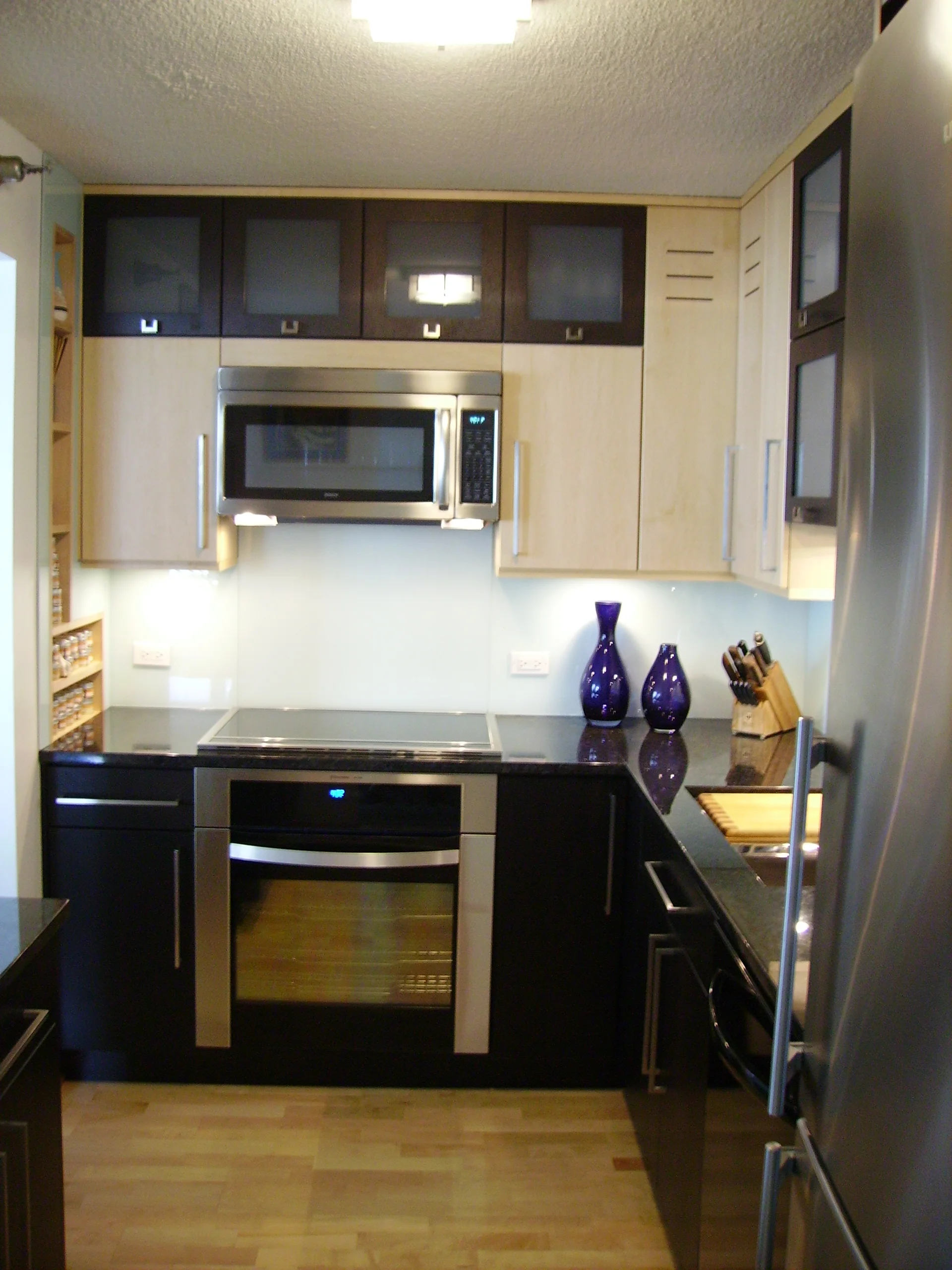 Carmin Contempo Kitchen 2