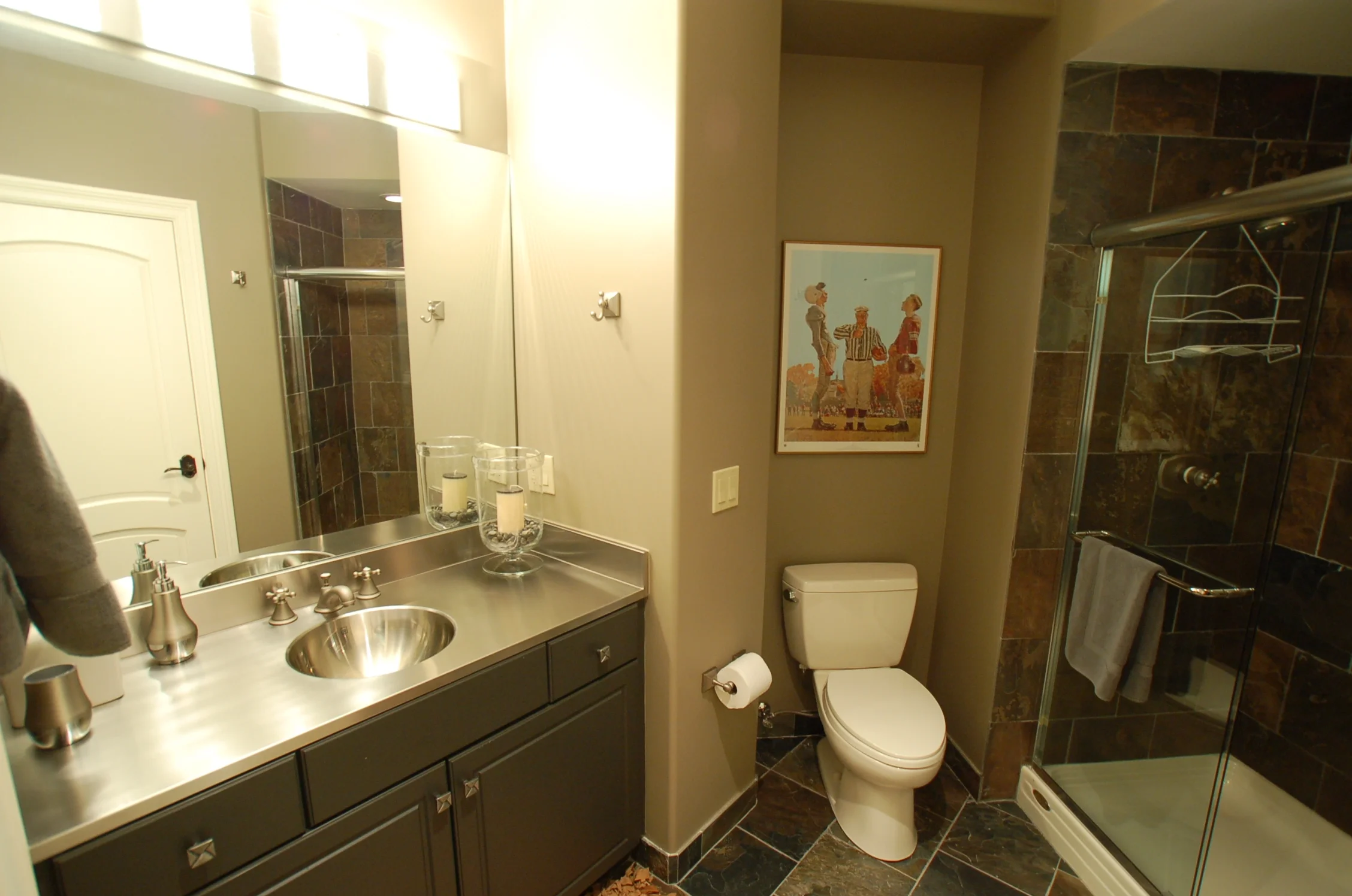 Natural Grey & Steel Bath