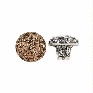 2517916 Glendale Court knob 1-1/4" diameter. Swarovski crystal details. Available in several finishes.