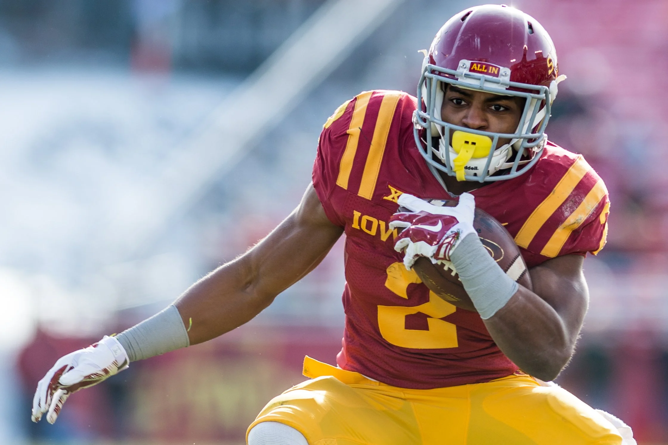 NCAAF Iowa St v WVU 066.JPG