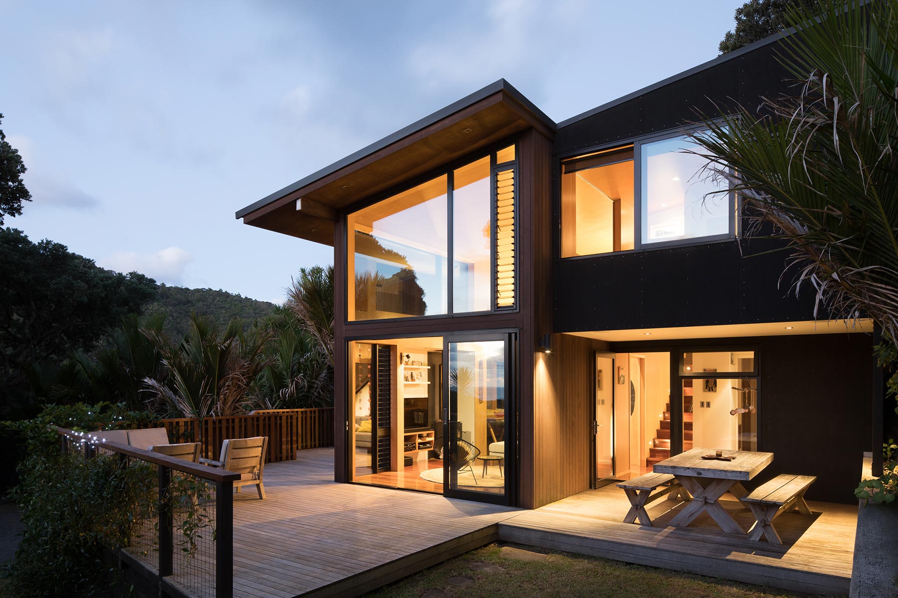 Alteration / Addition – Piha Beach, New Zealand