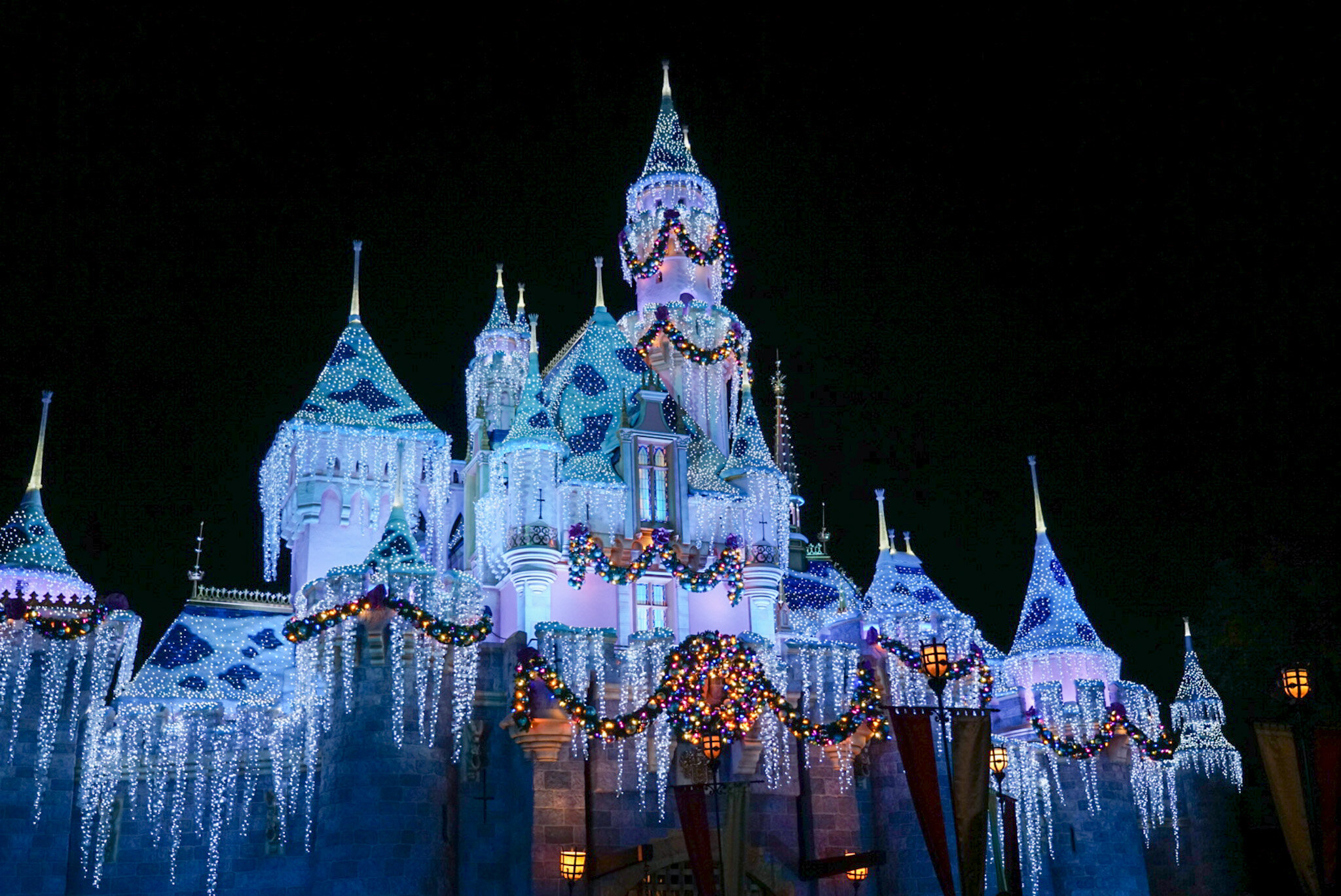 CHRISTMAS AS DISNEY PASSHOLDERS