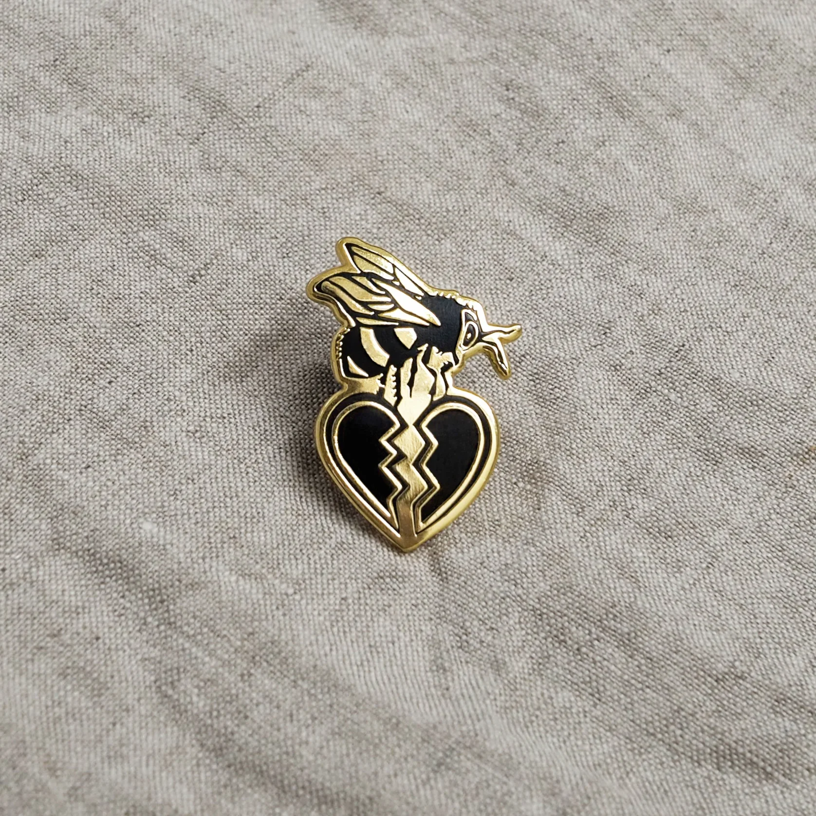 'Worker Bee' Pin