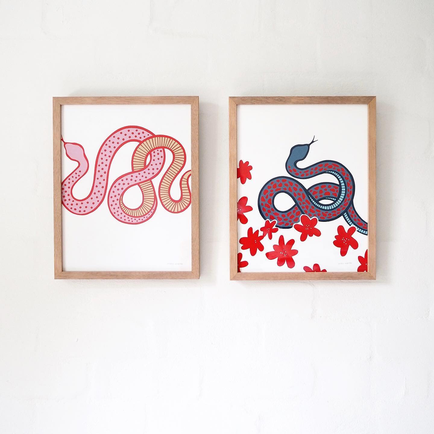 PRETTY. PAIR. 
Coupla little pretties. This pair of garden snakes are amongst the new small artworks most recently delivered to @bowandarrowstore in Manly. Original acrylic on paper paintings with custom timber frames, these pieces are hanging in the