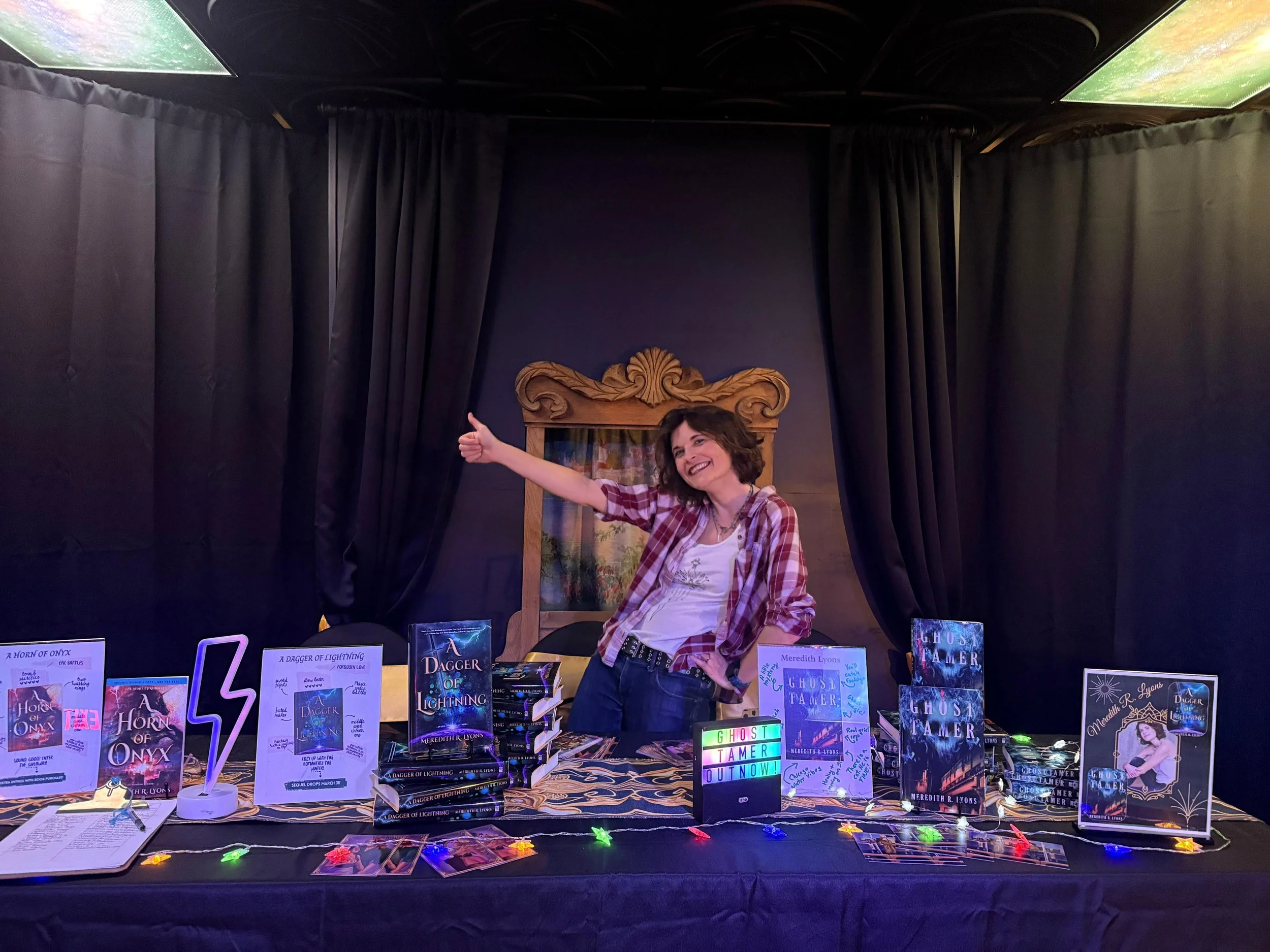 A Horn of Onyx release signing!