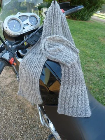 Grey Gotland scarf and hat.JPG