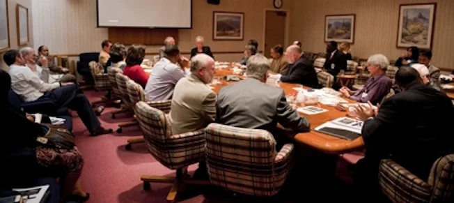 Picture_of_discussion_large